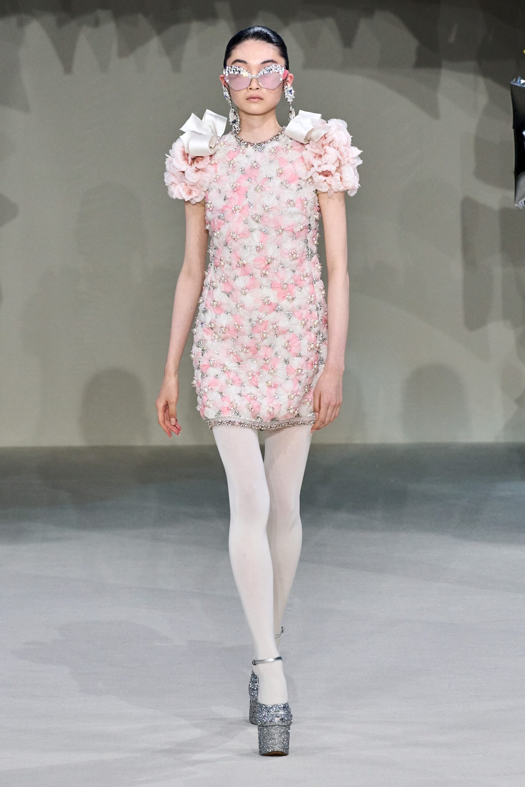 Giambattista Valli F/W 22 Couture Look 22