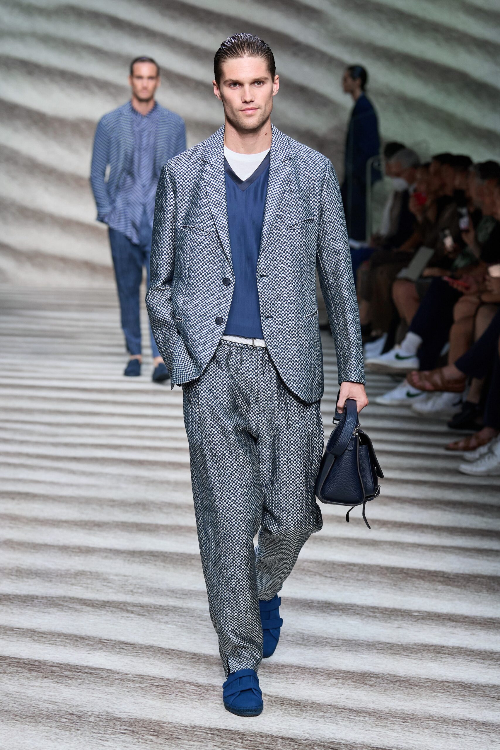 Giorgio Armani S/S 23 Menswear Look 22