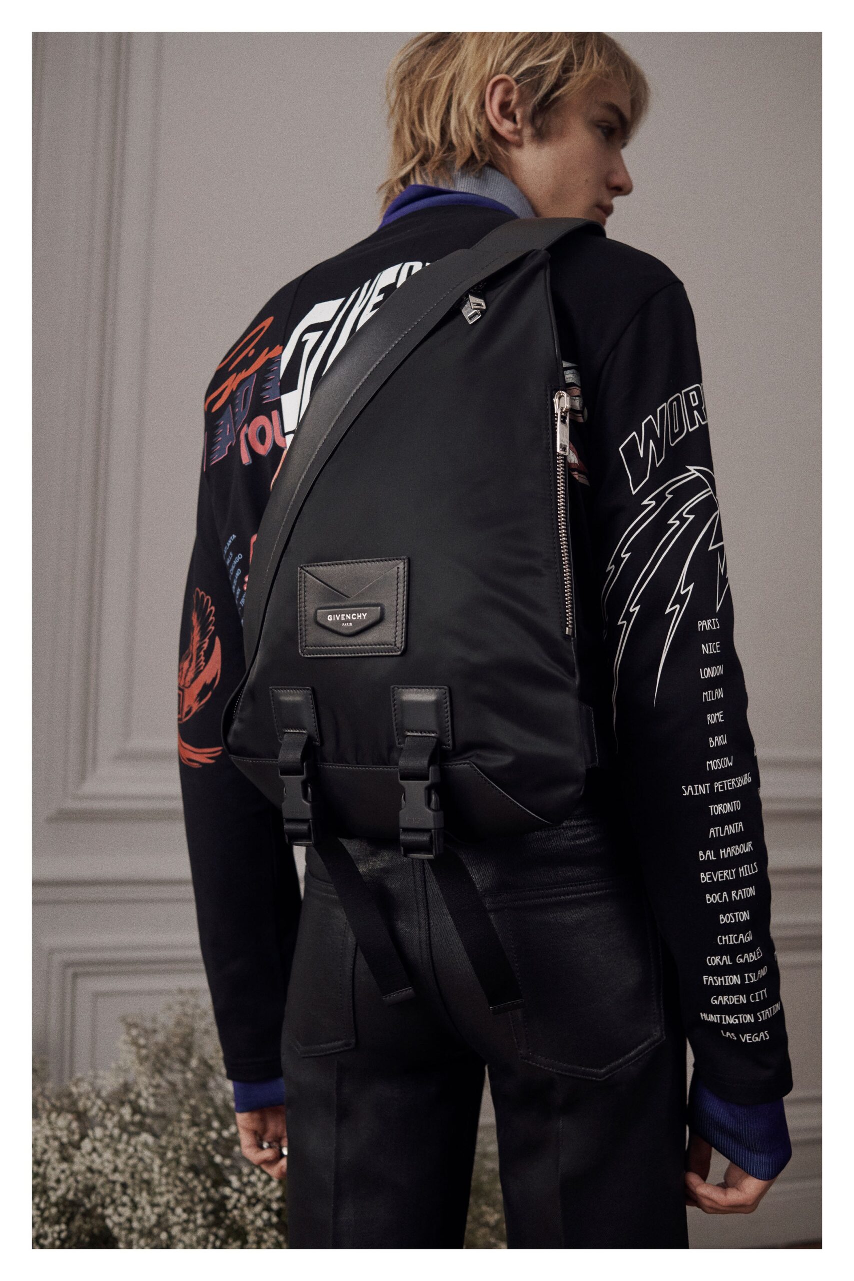 Givenchy F/W 19 Menswear Look 22