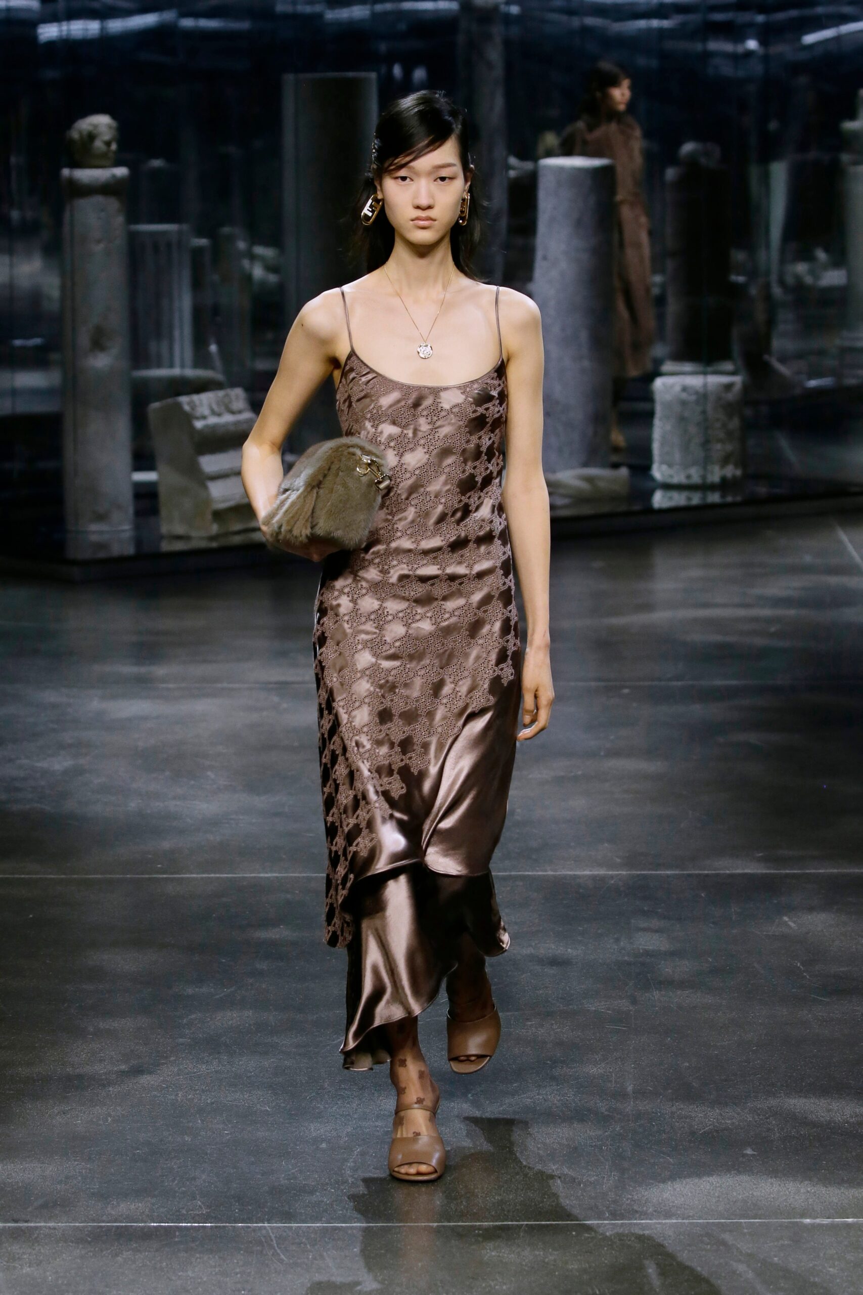 Fendi F/W 21 Look 23
