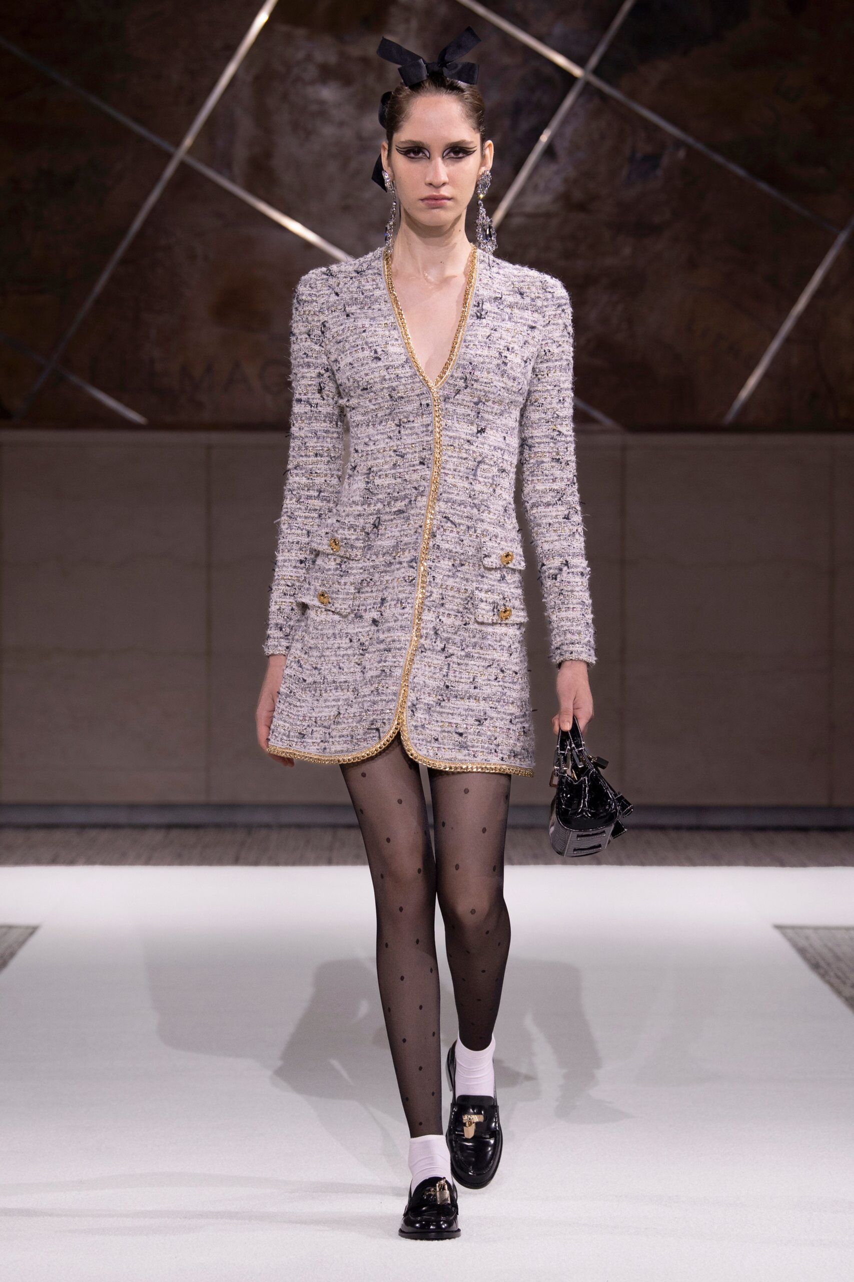 Giambattista Valli F/W 22 Look 23