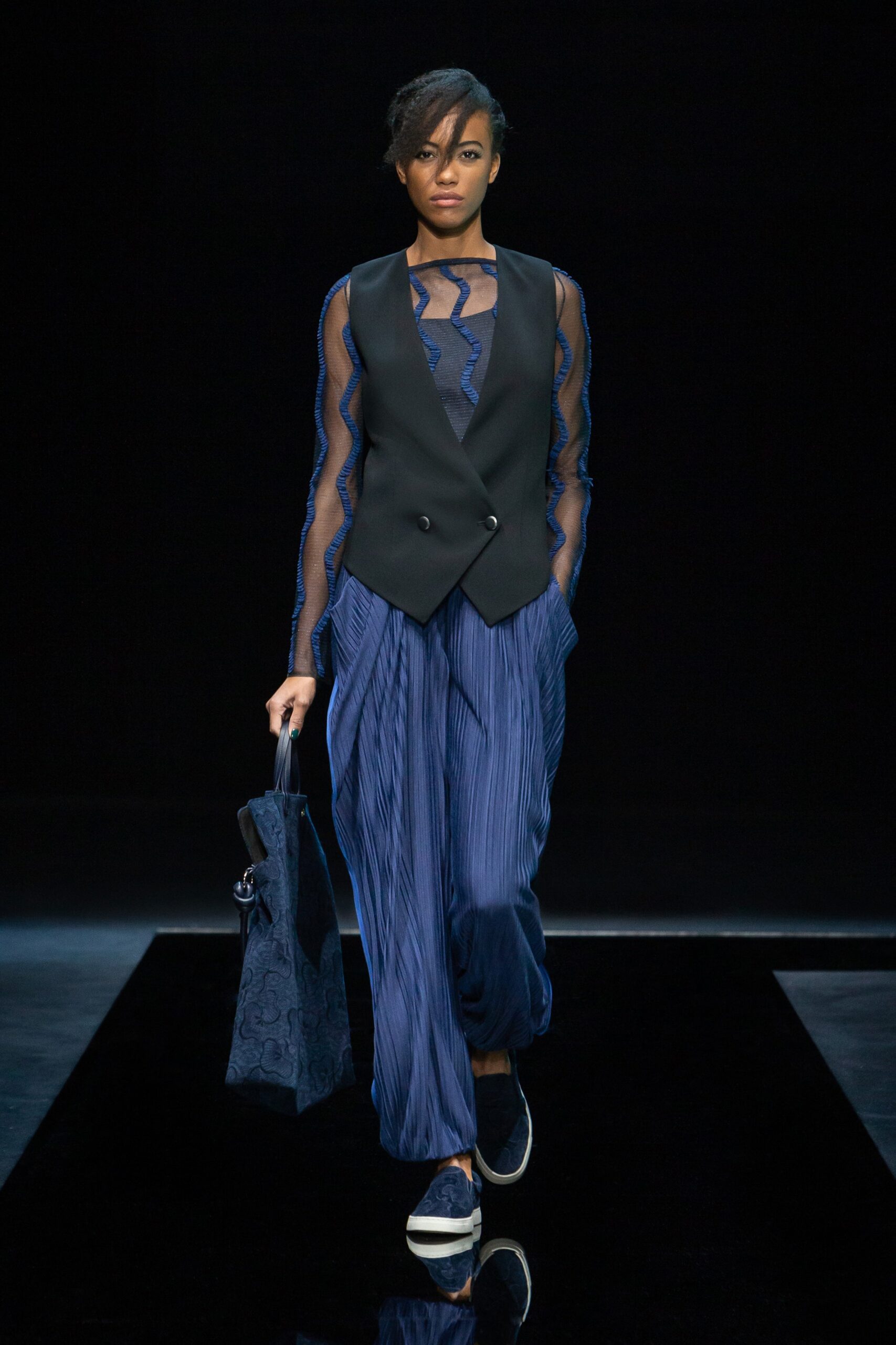Giorgio Armani F/W 21 Look 23