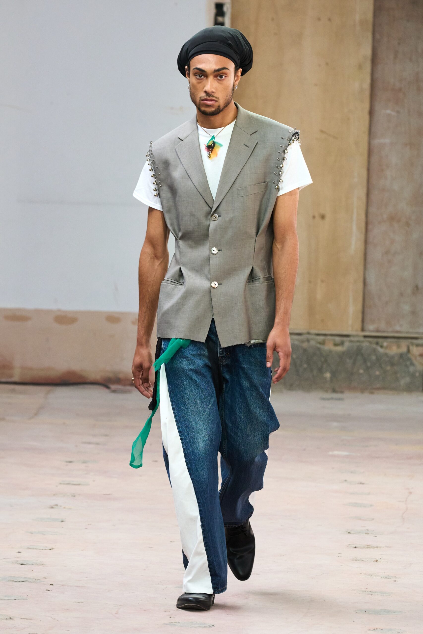Fashion East S/S 23 Look 22