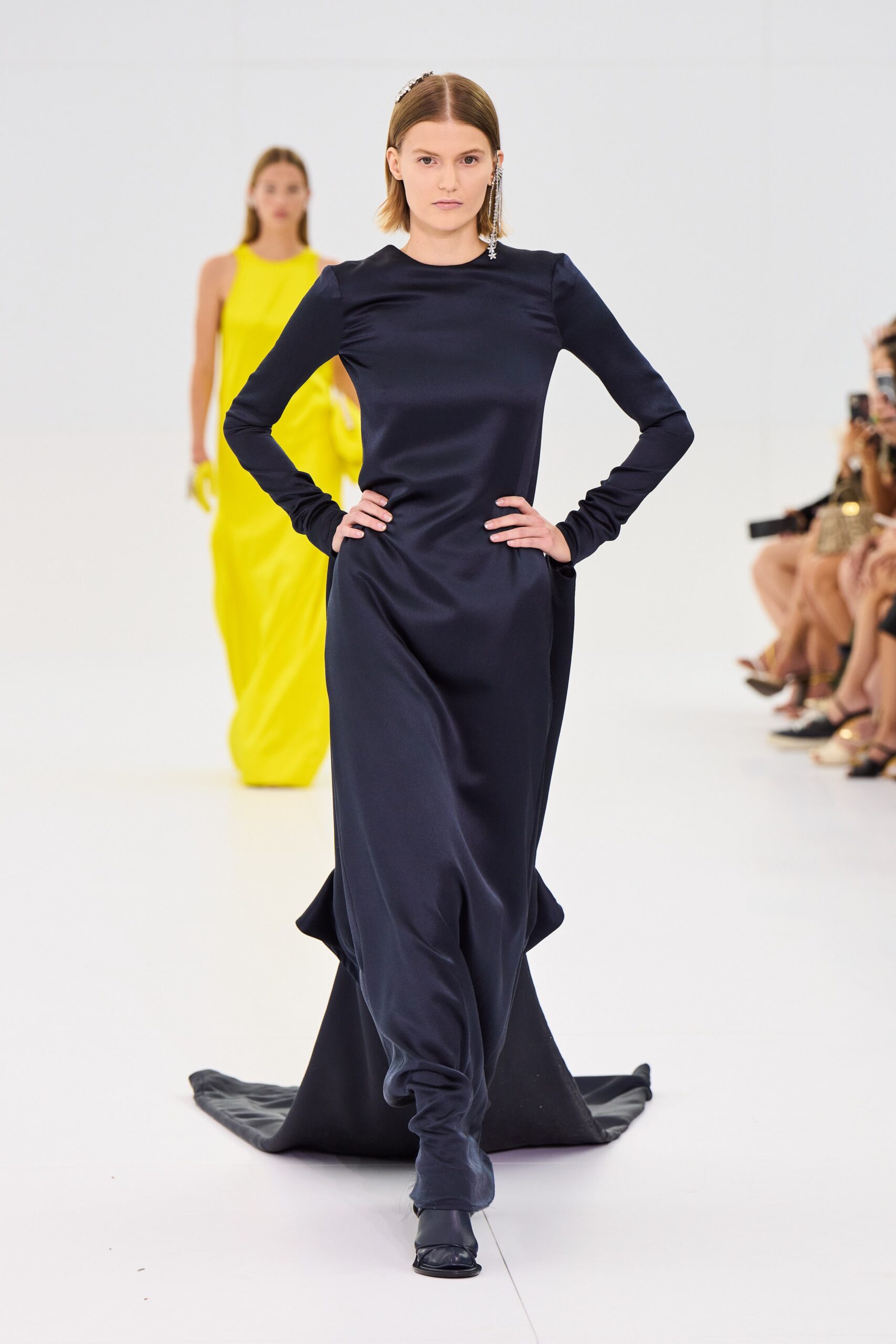 Fendi F/W 22 Couture Look 23