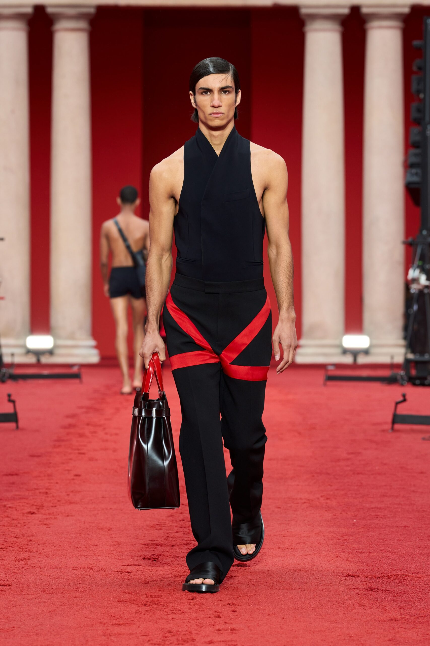 Ferragamo S/S 23 Look 23
