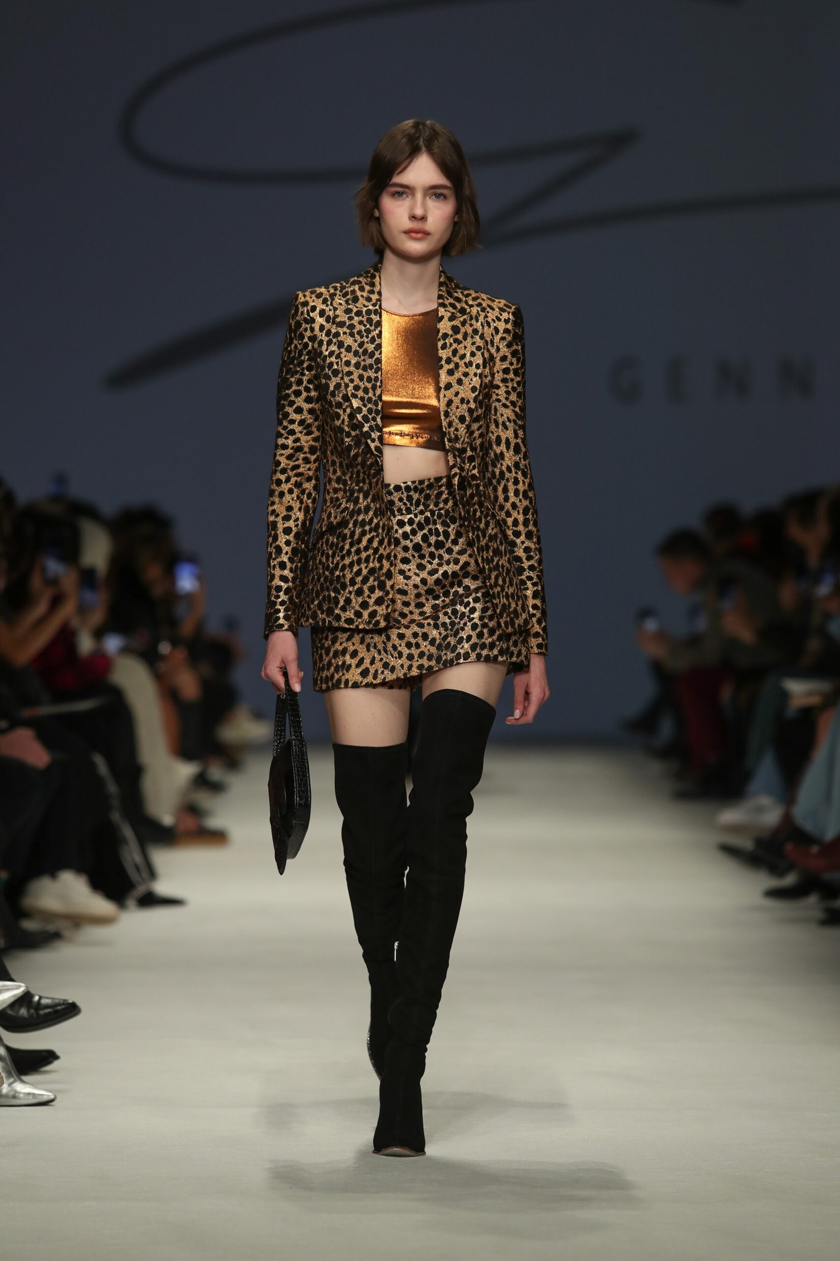 Genny F/W 22 Look 24