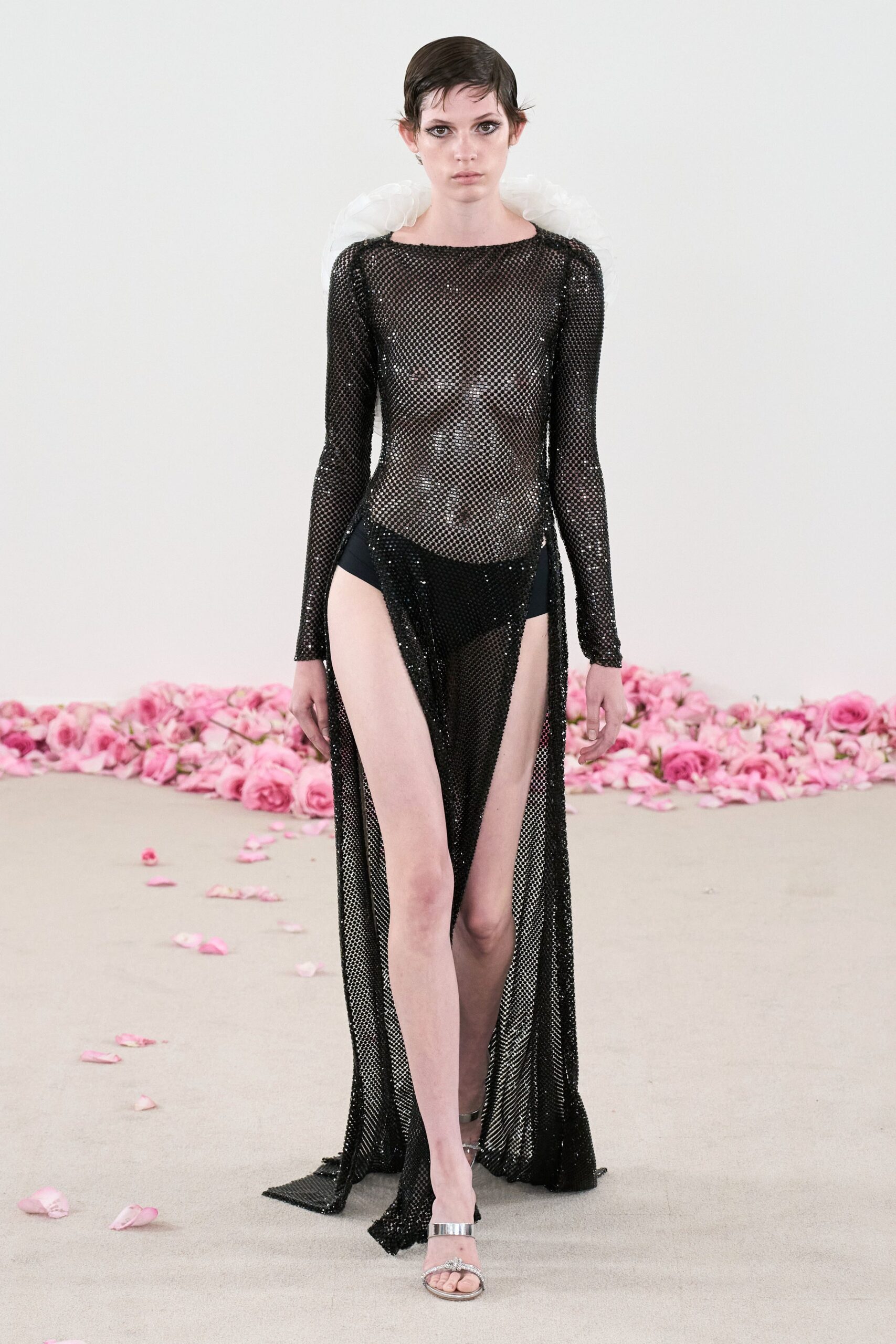 Giambattista Valli F/W 23 Couture Look 23
