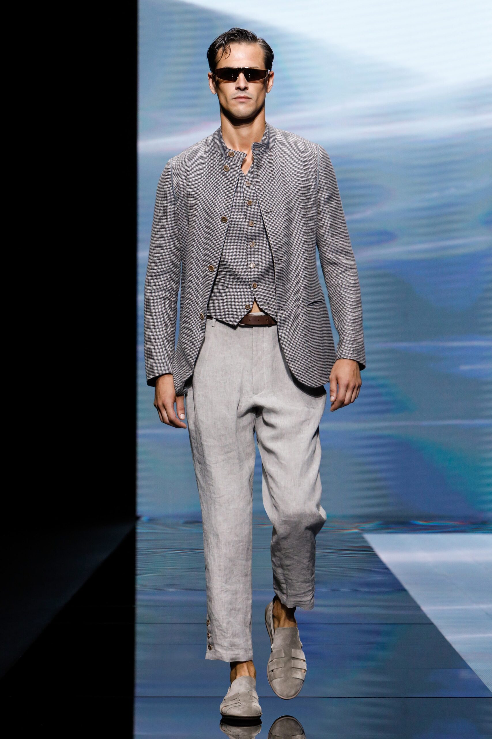 Giorgio Armani S/S 21 Look 23