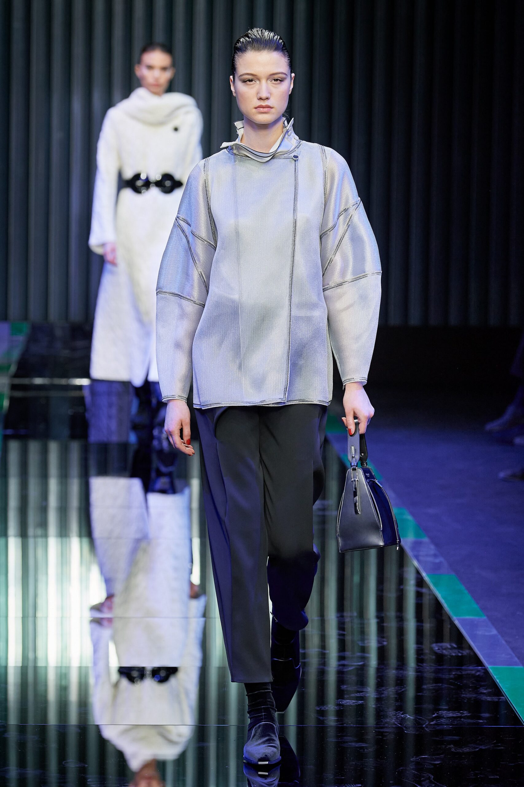 Giorgio Armani F/W 22 Look 23
