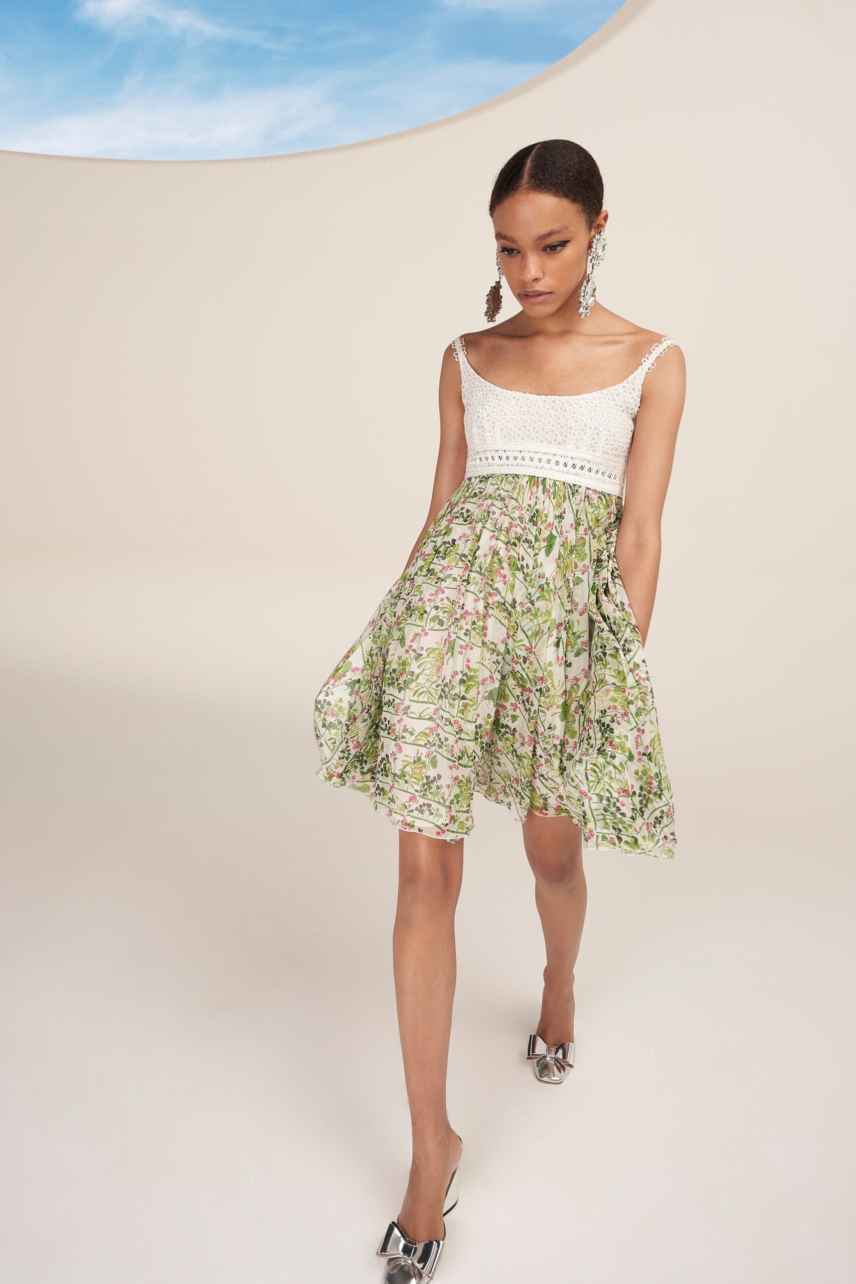 Giambattista Valli Resort 23 Look 24