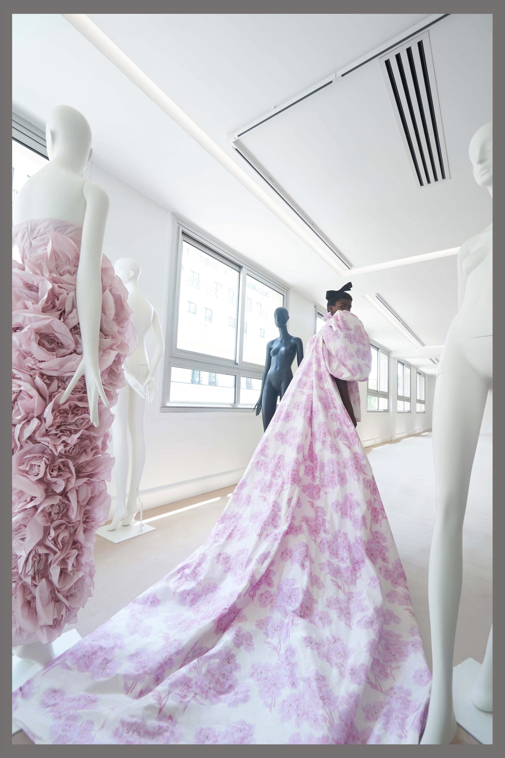 Giambattista Valli F/W 19 Couture Look 24