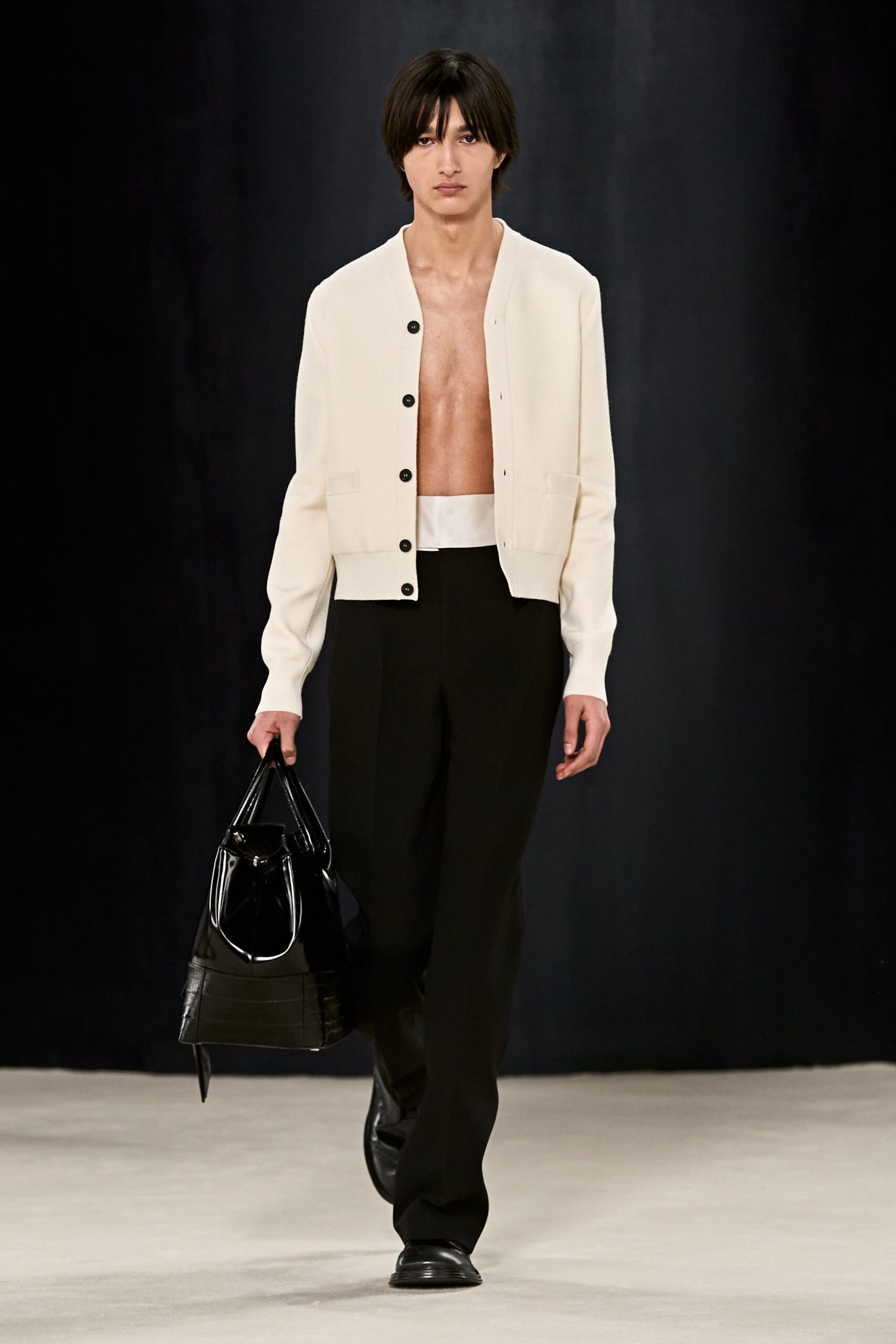 Ferragamo F/W 23 Look 24