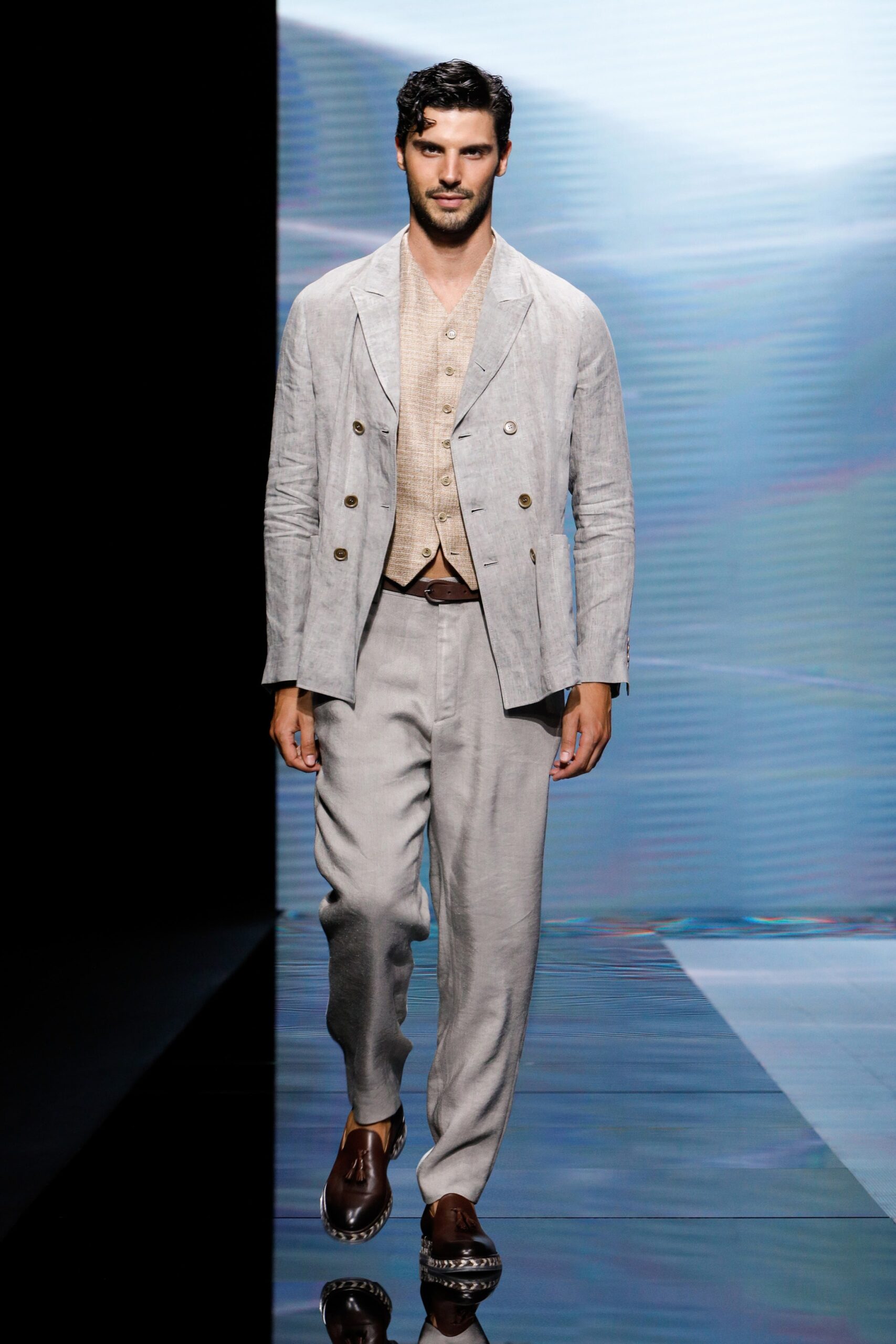 Giorgio Armani S/S 21 Look 24