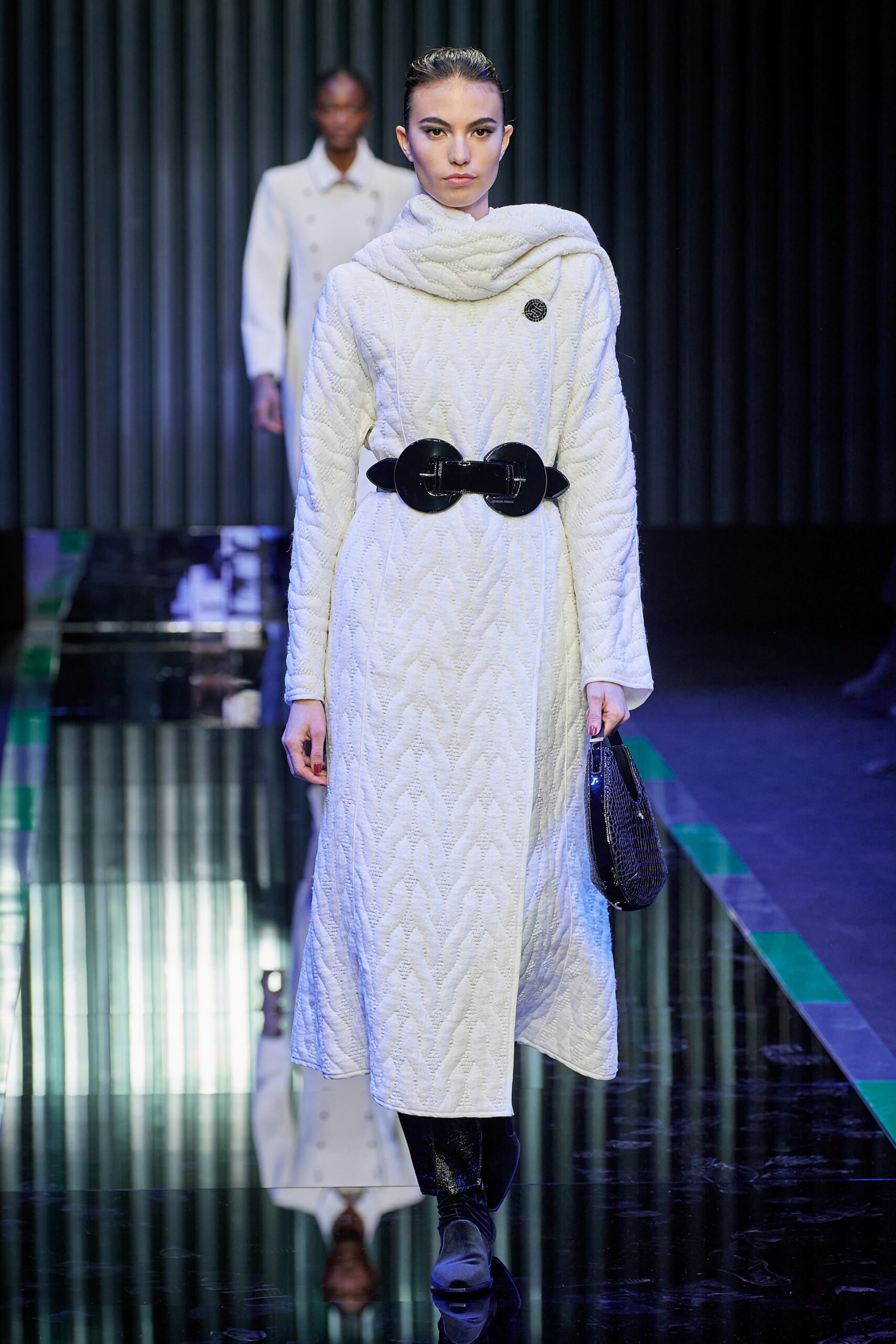 Giorgio Armani F/W 22 Look 24