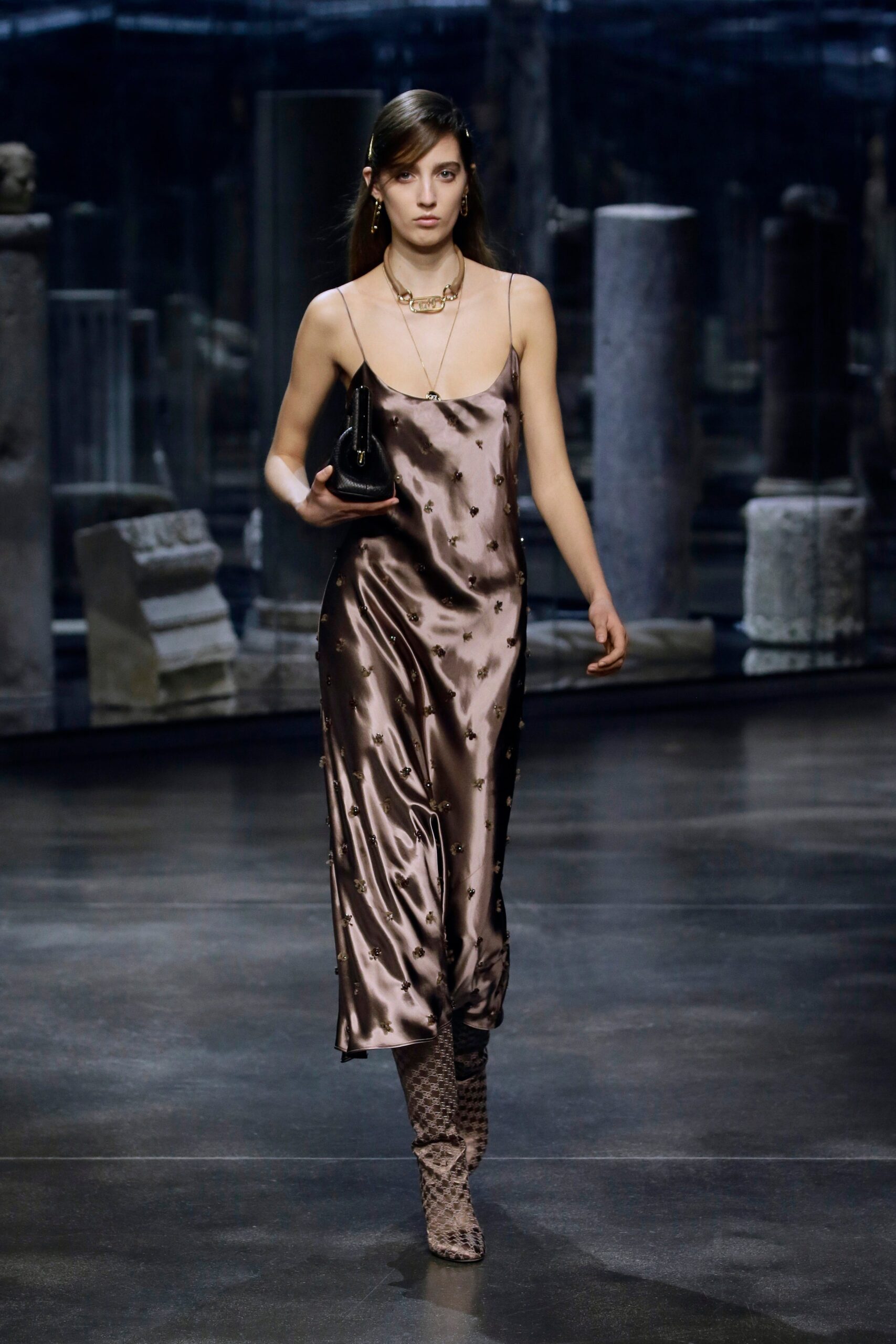 Fendi F/W 21 Look 25