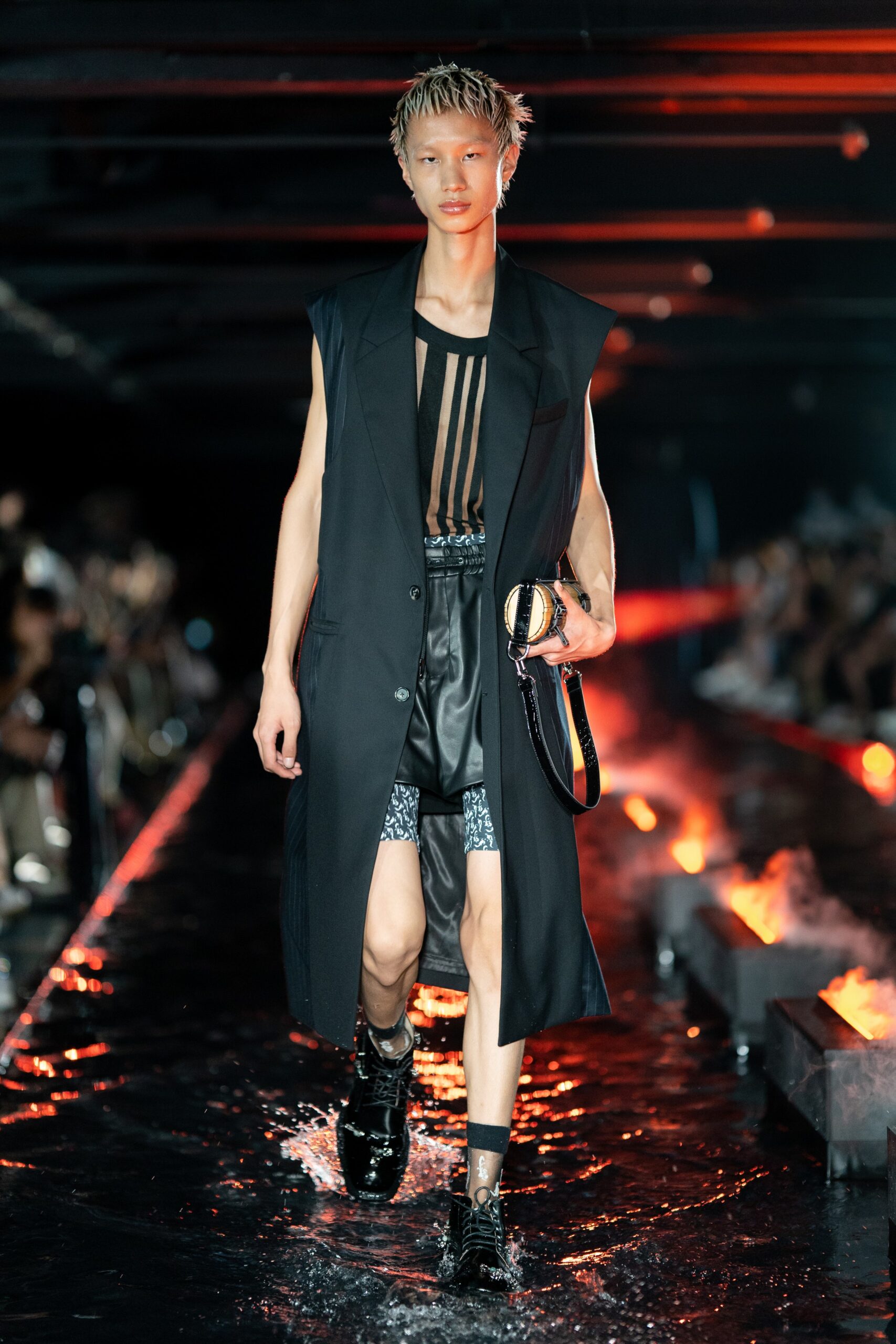 Feng Chen Wang Shanghai S/S 22 Look 25