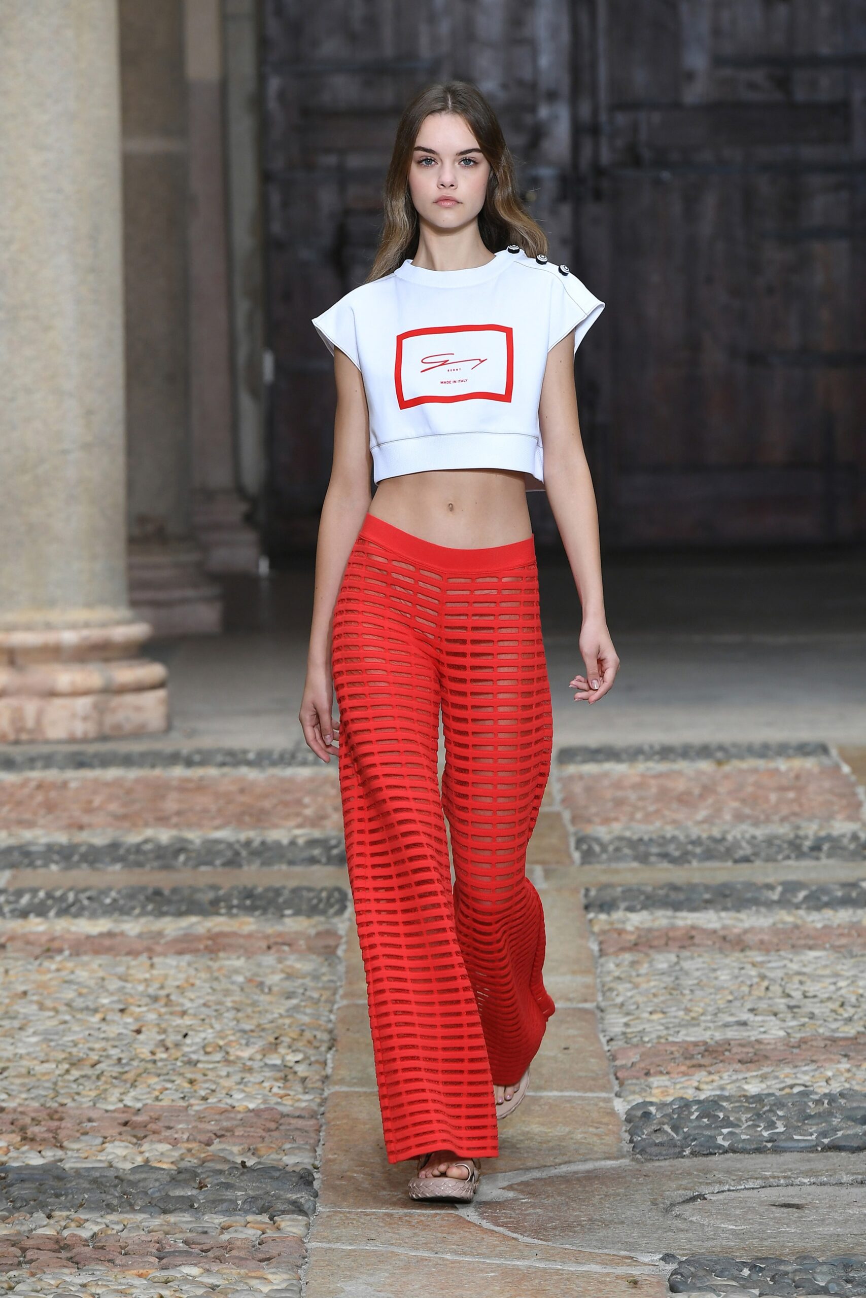 Genny S/S 22 Look 25