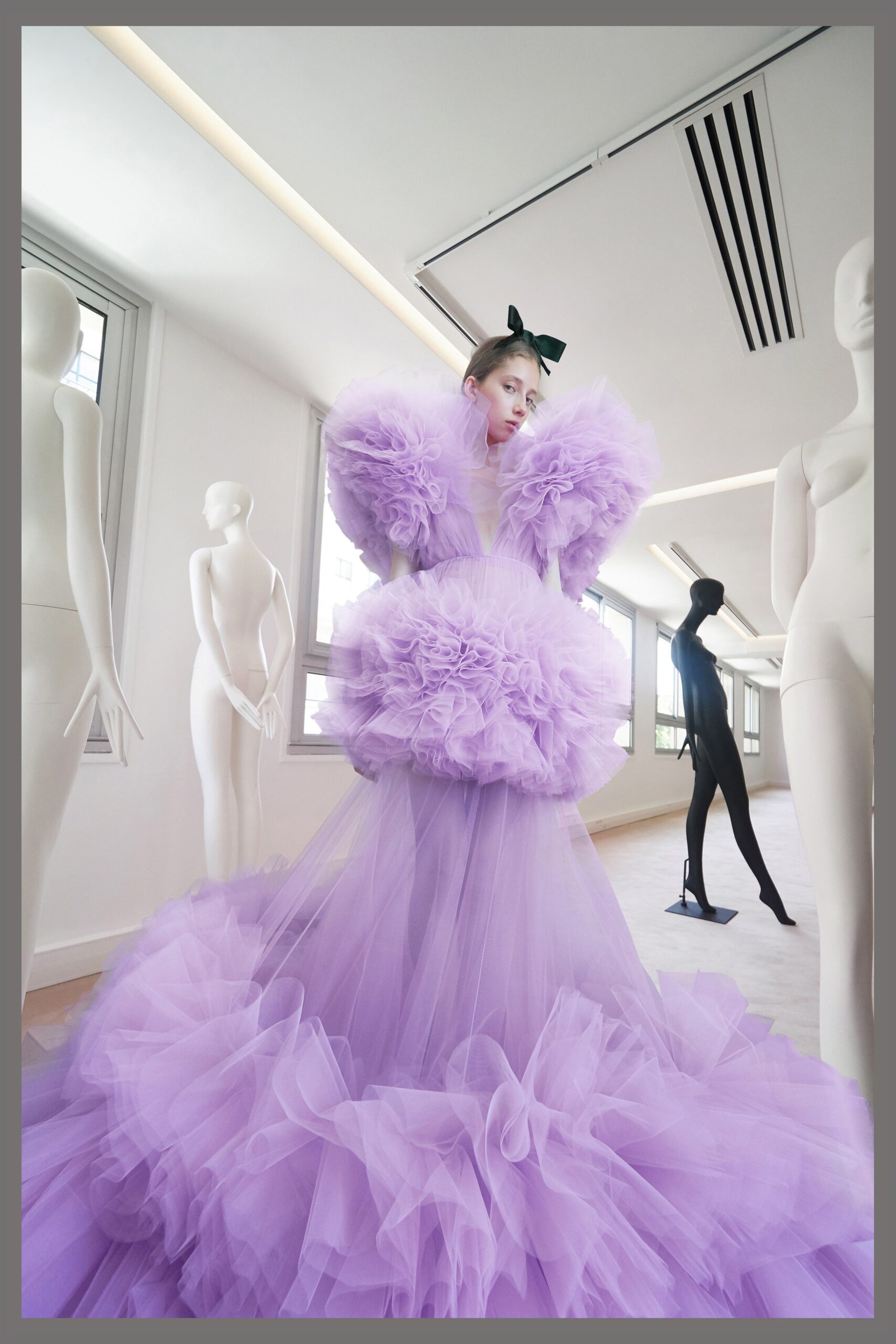 Giambattista Valli F/W 19 Couture Look 25