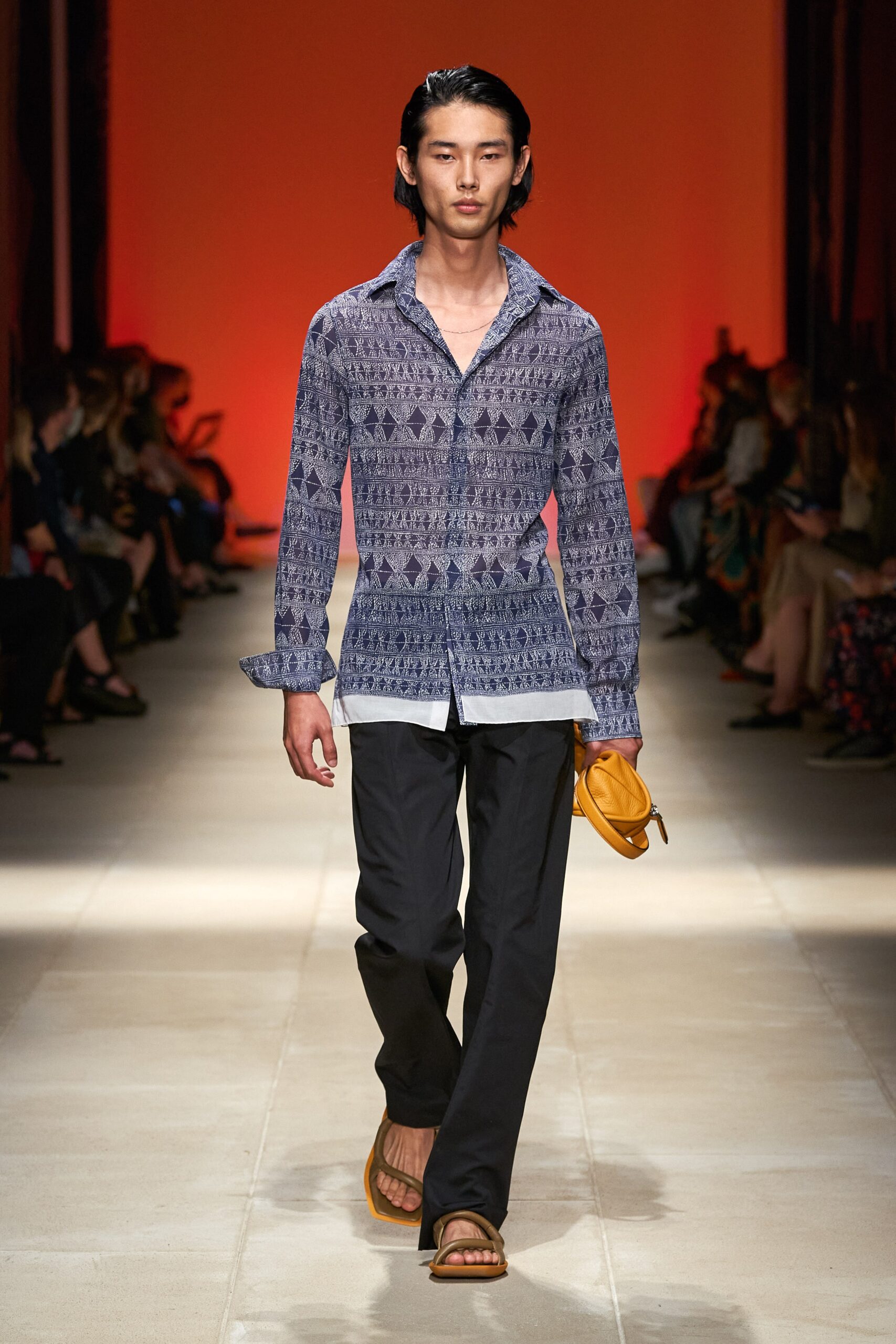 Ferragamo S/S 22 Look 25