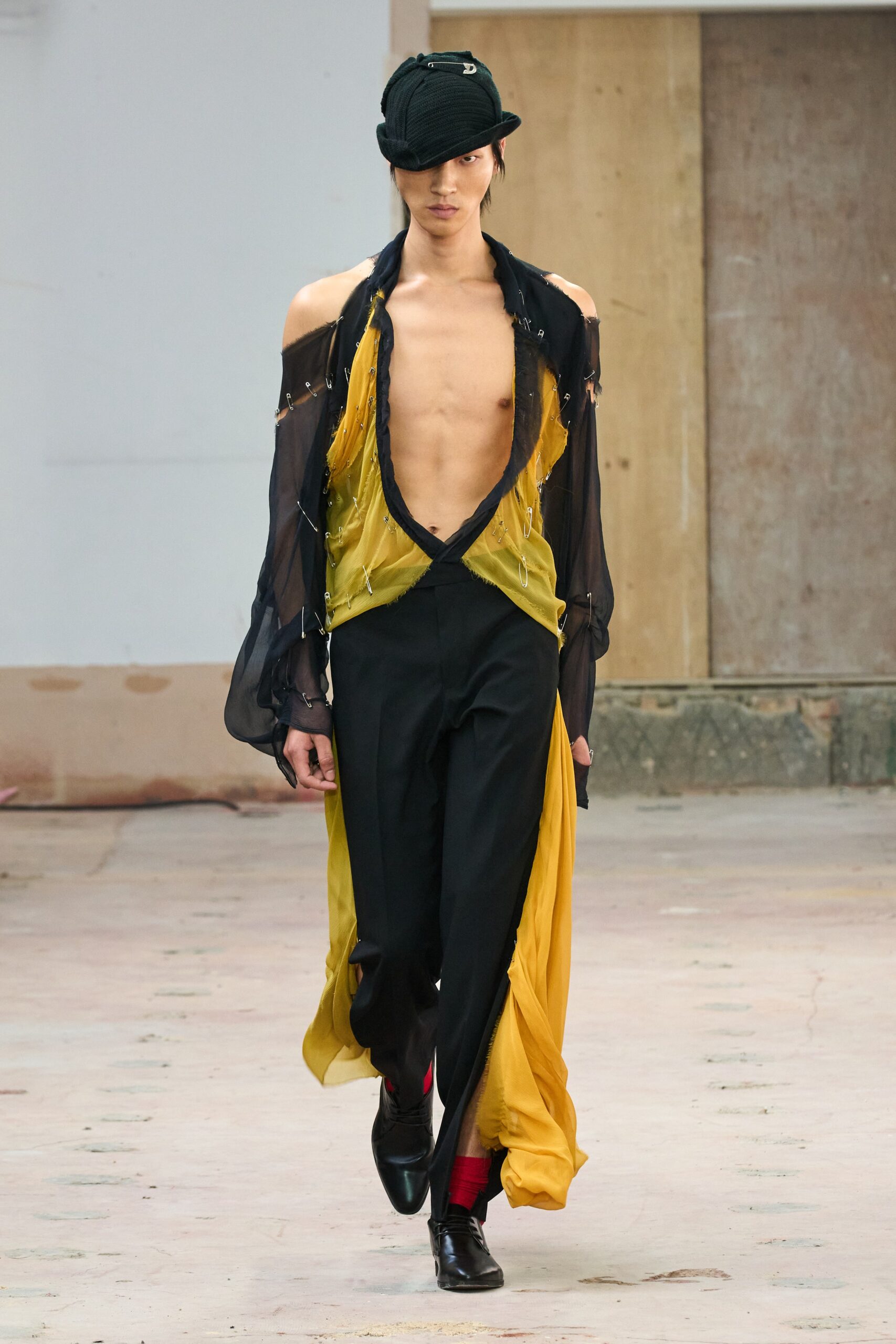 Fashion East S/S 23 Look 24