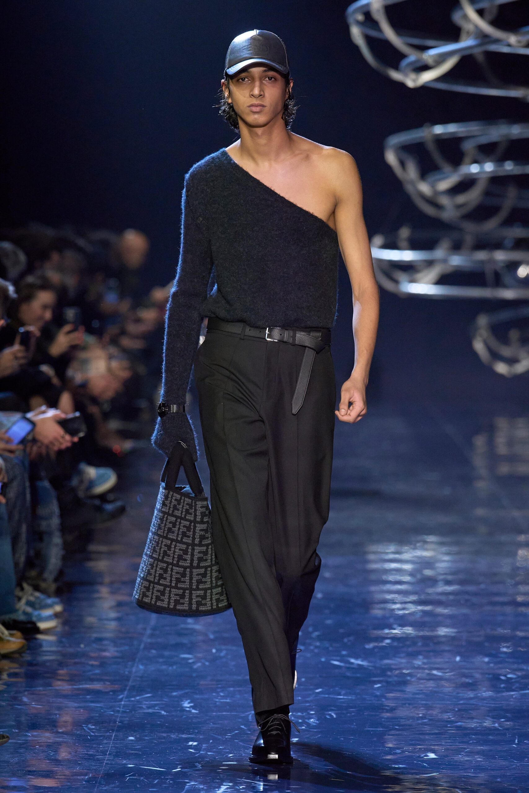 Fendi F/W 23 Menswear Look 25
