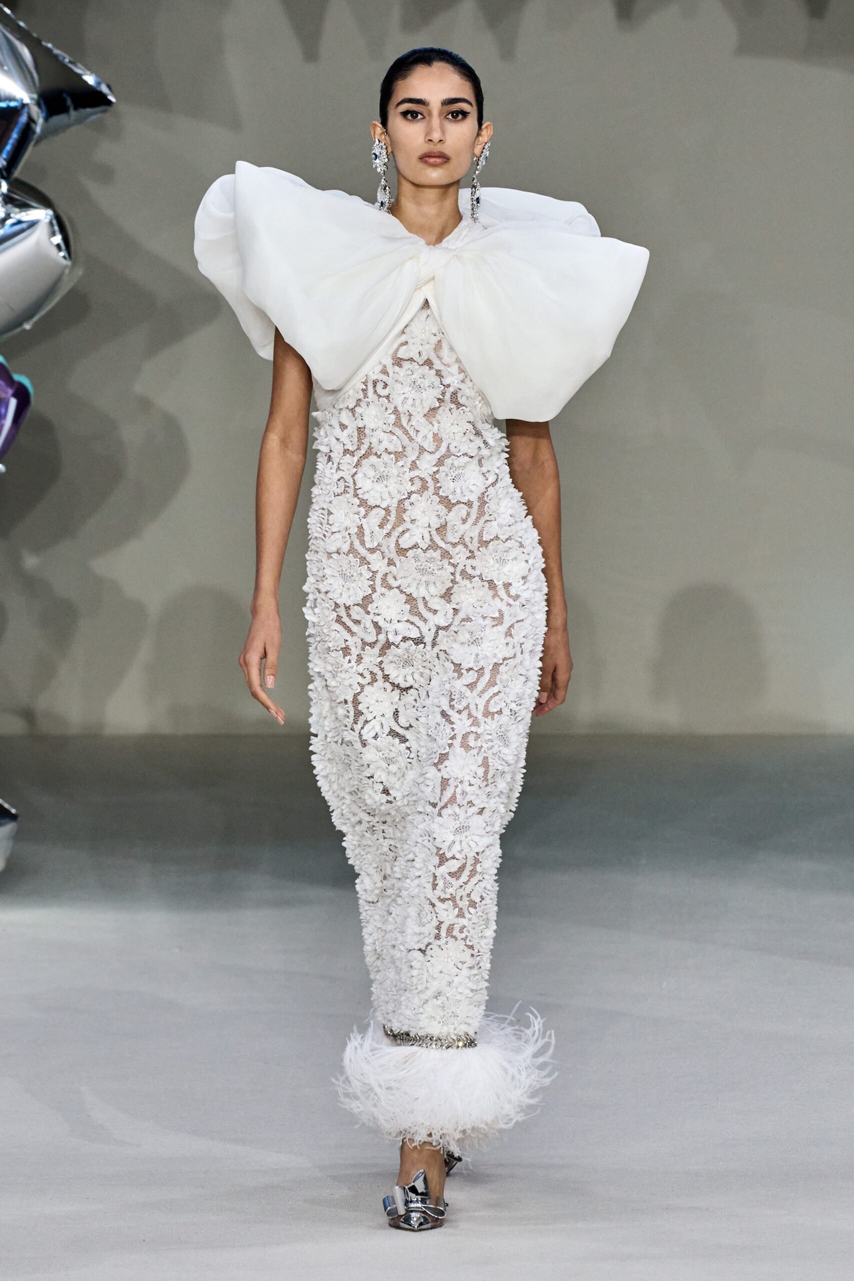 Giambattista Valli F/W 22 Couture Look 25