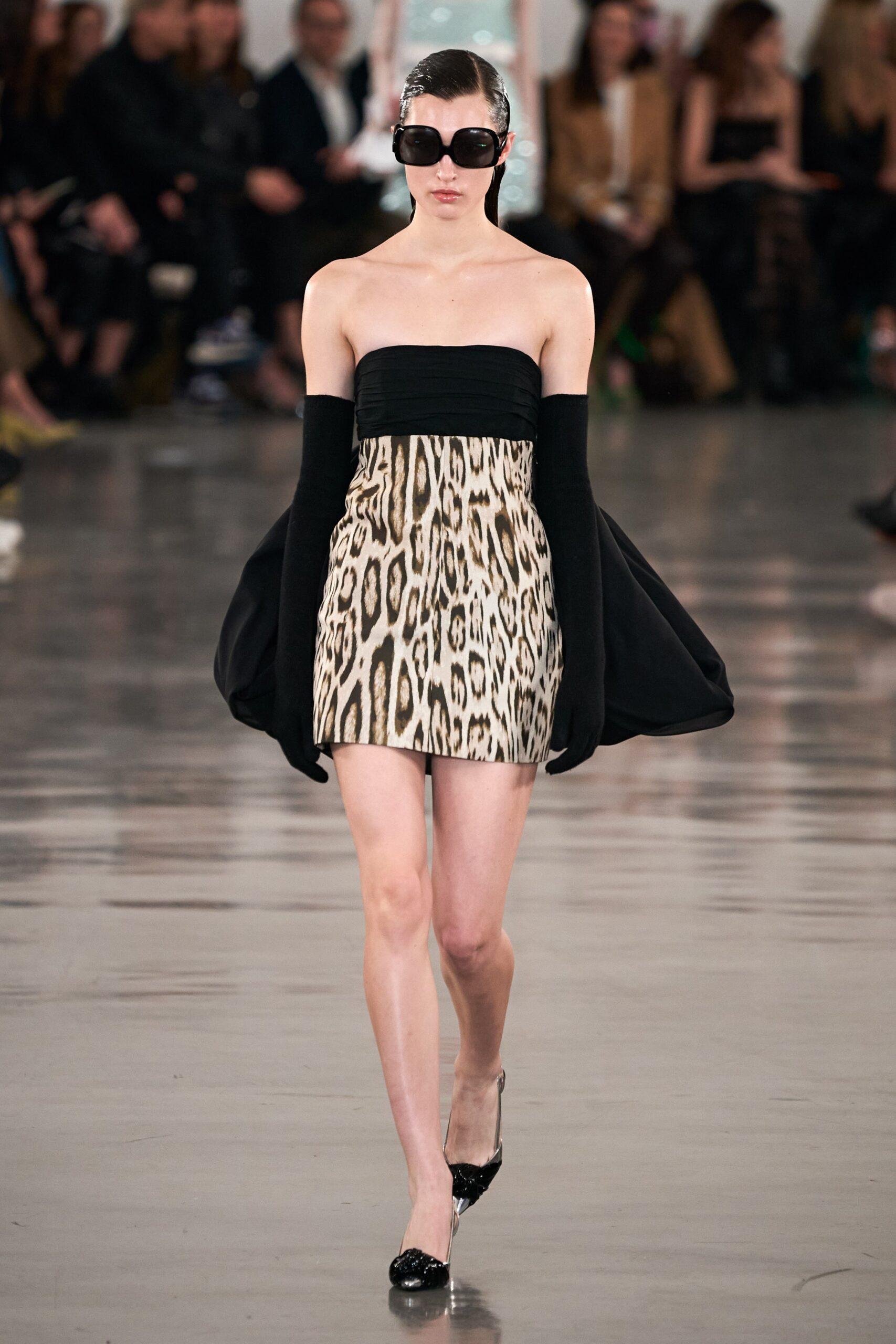 Giambattista Valli F/W 22 Look 25