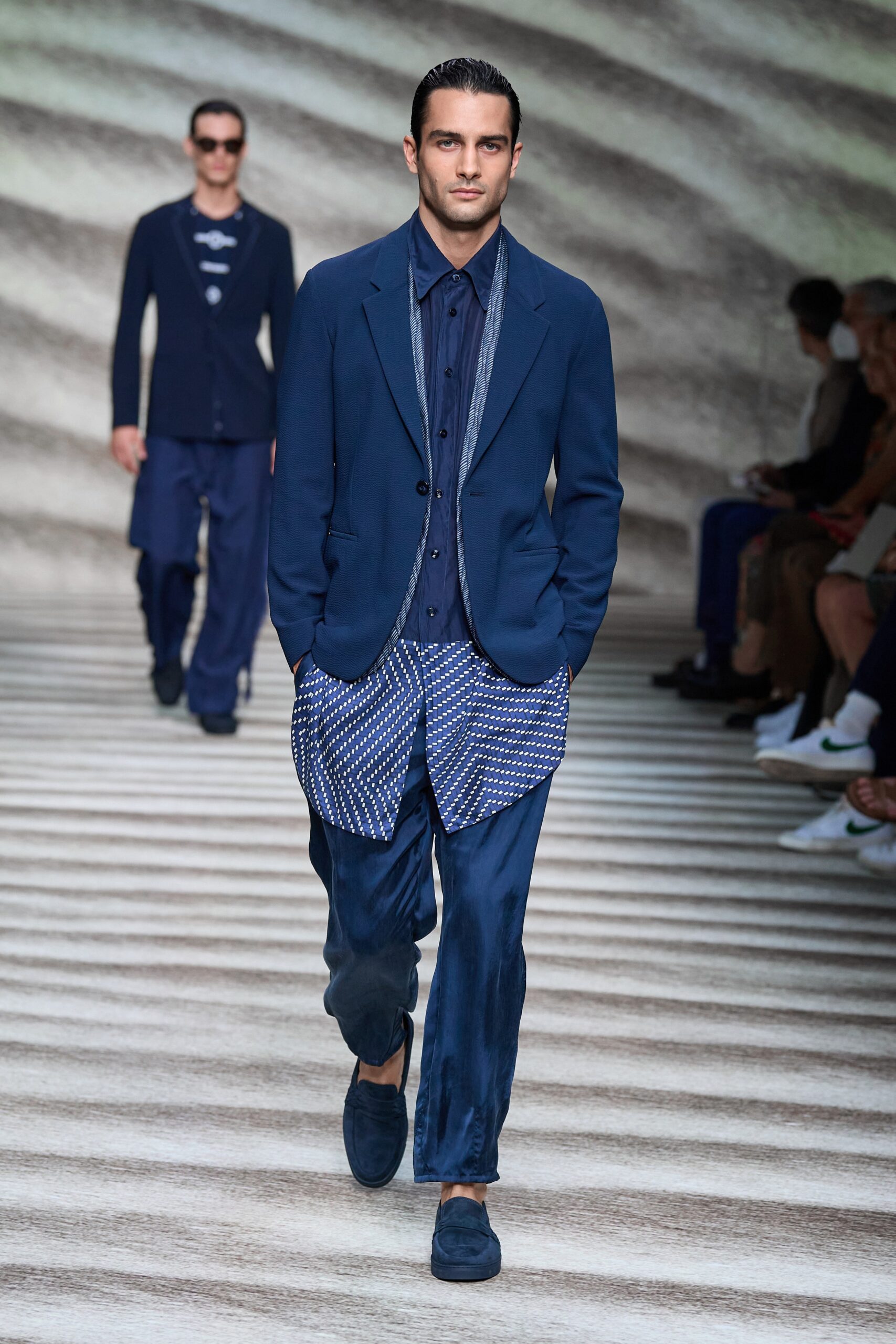 Giorgio Armani S/S 23 Menswear Look 25