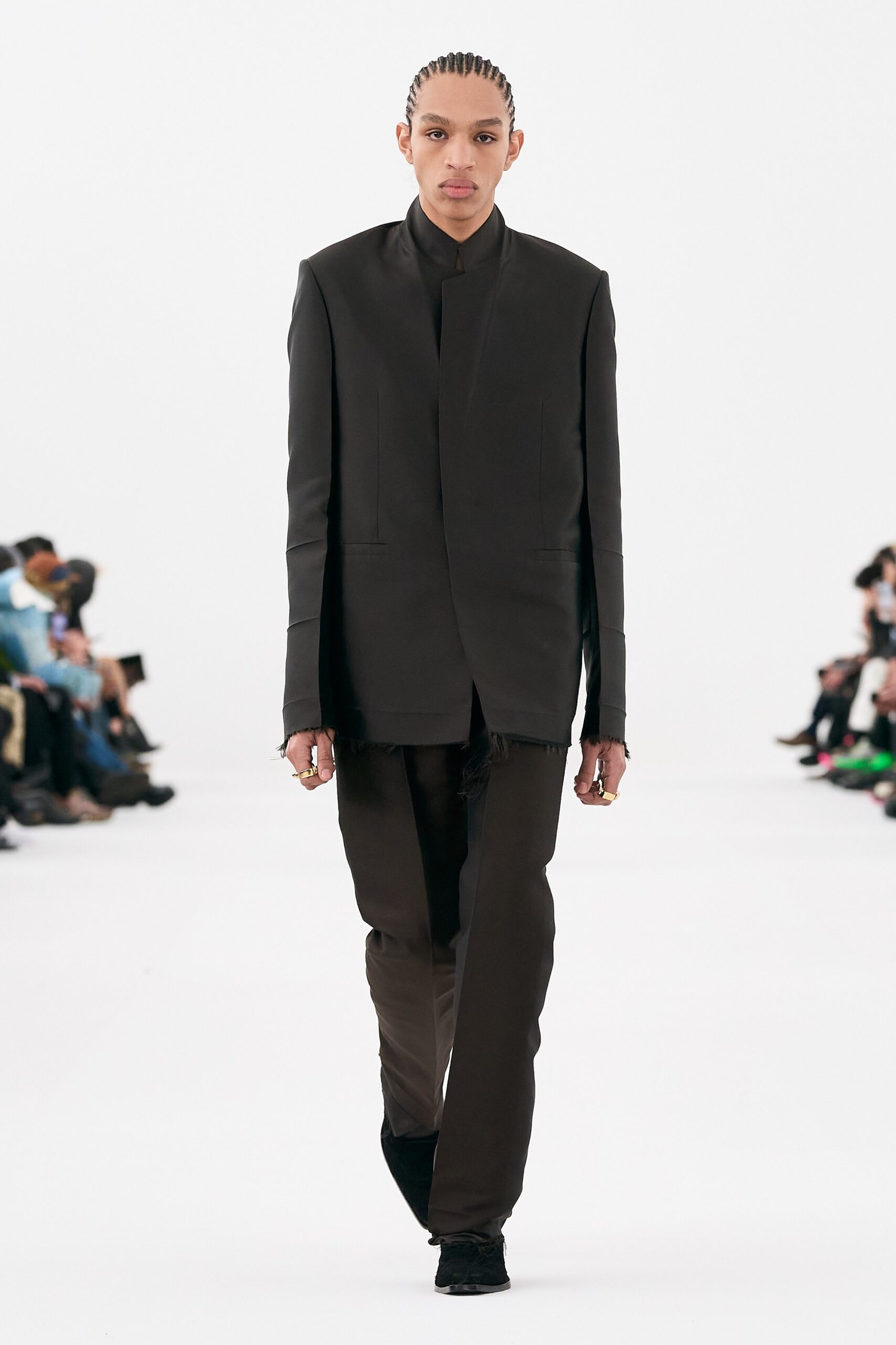 Givenchy F/W 23 Menswear Look 25