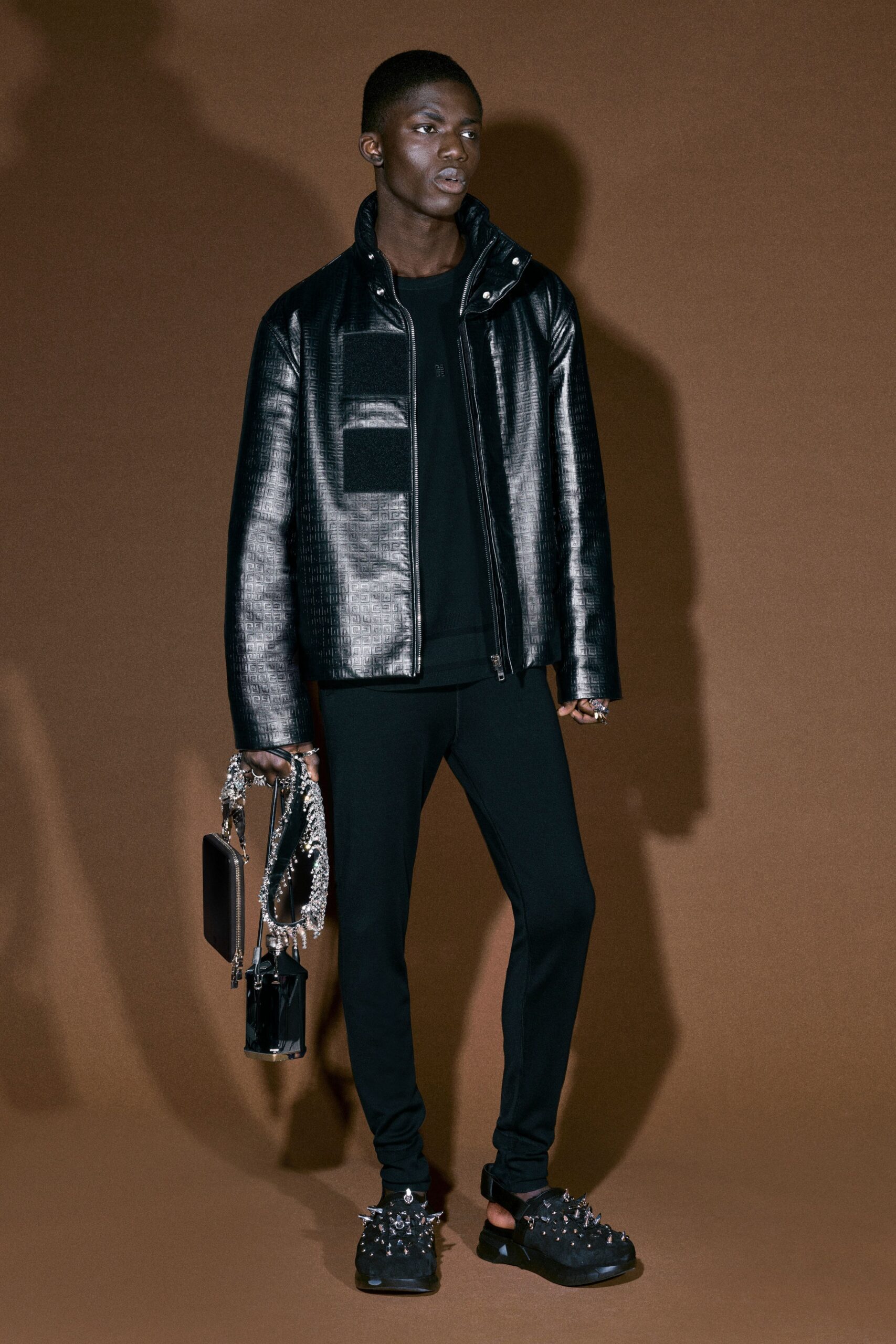 Givenchy F/W 21 Look 26
