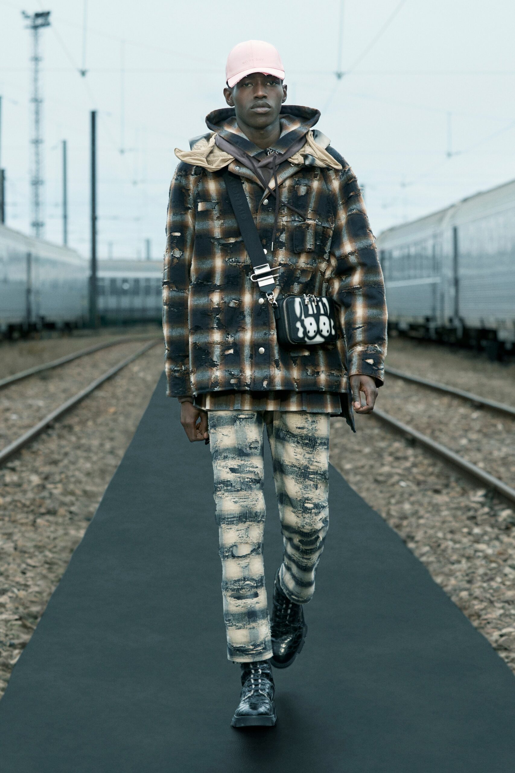 Givenchy Resort 22 Look 26