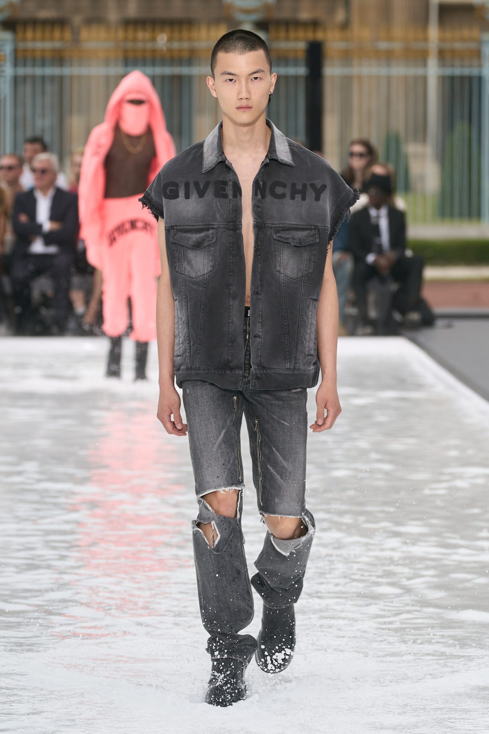Givenchy S/S 23 Menswear Look 26