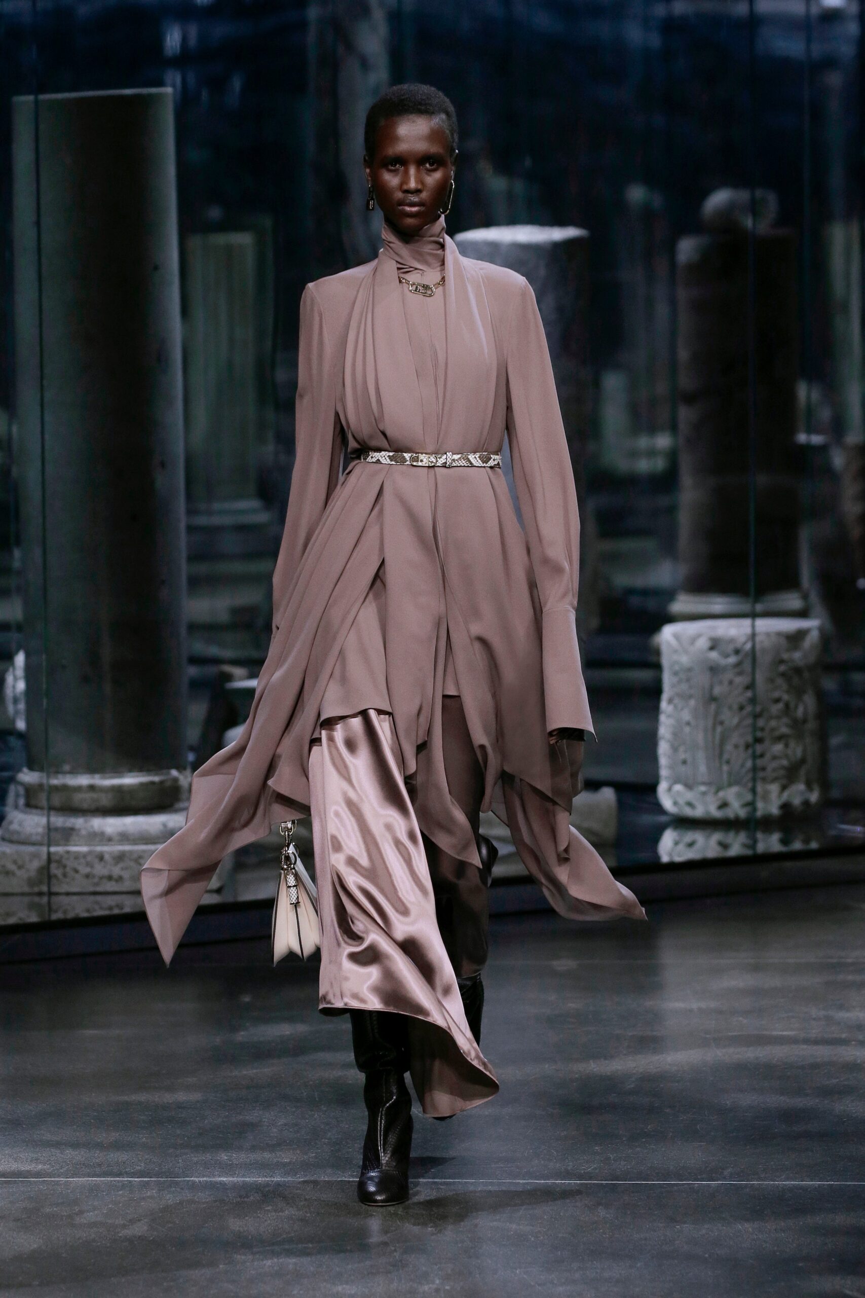 Fendi F/W 21 Look 27