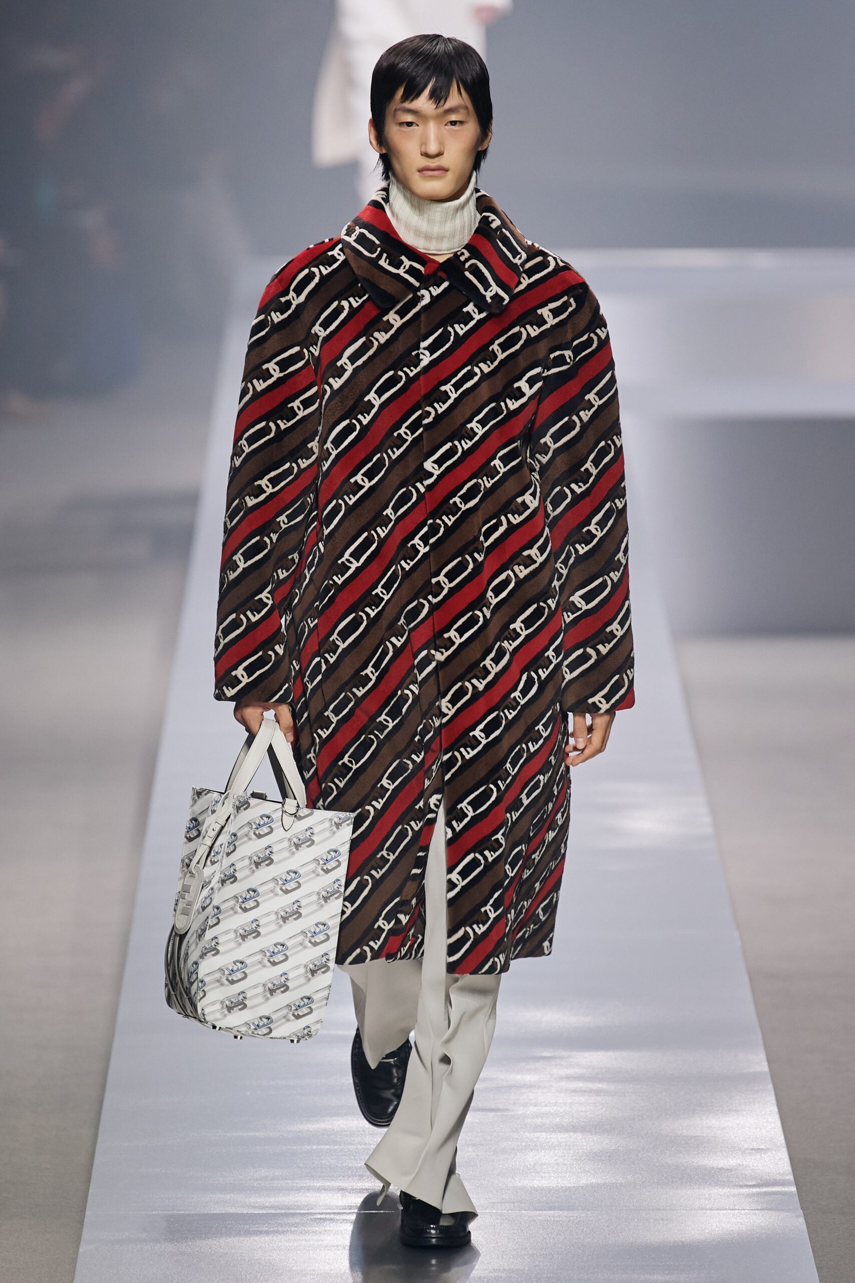 Fendi F/W 22 Menswear Look 27
