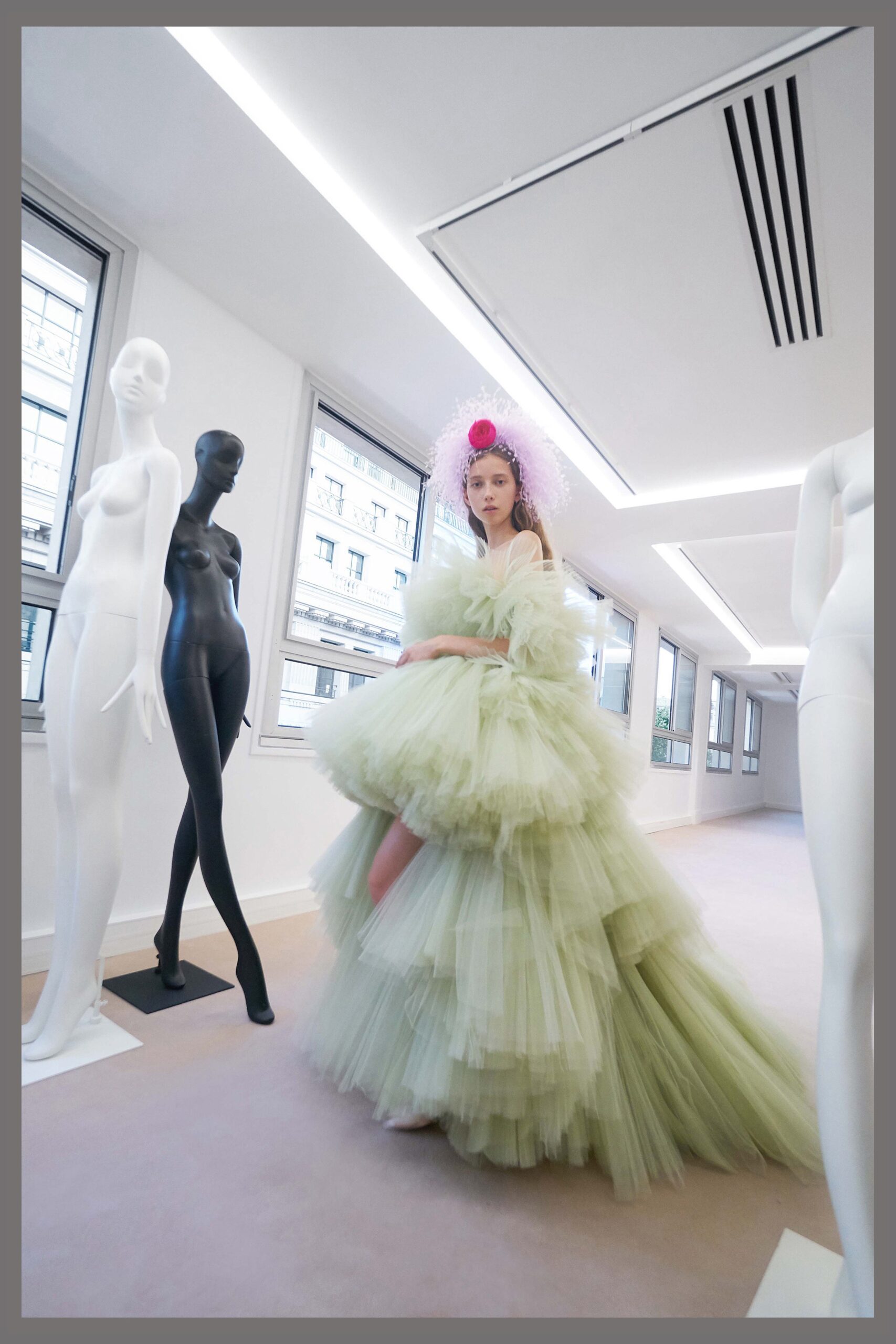 Giambattista Valli F/W 19 Couture Look 27