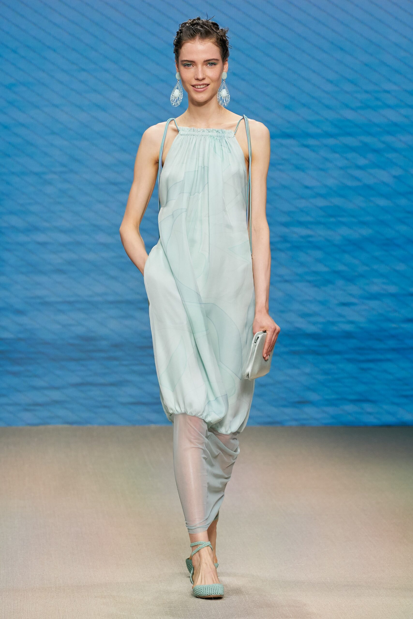Giorgio Armani S/S 22 Look 27