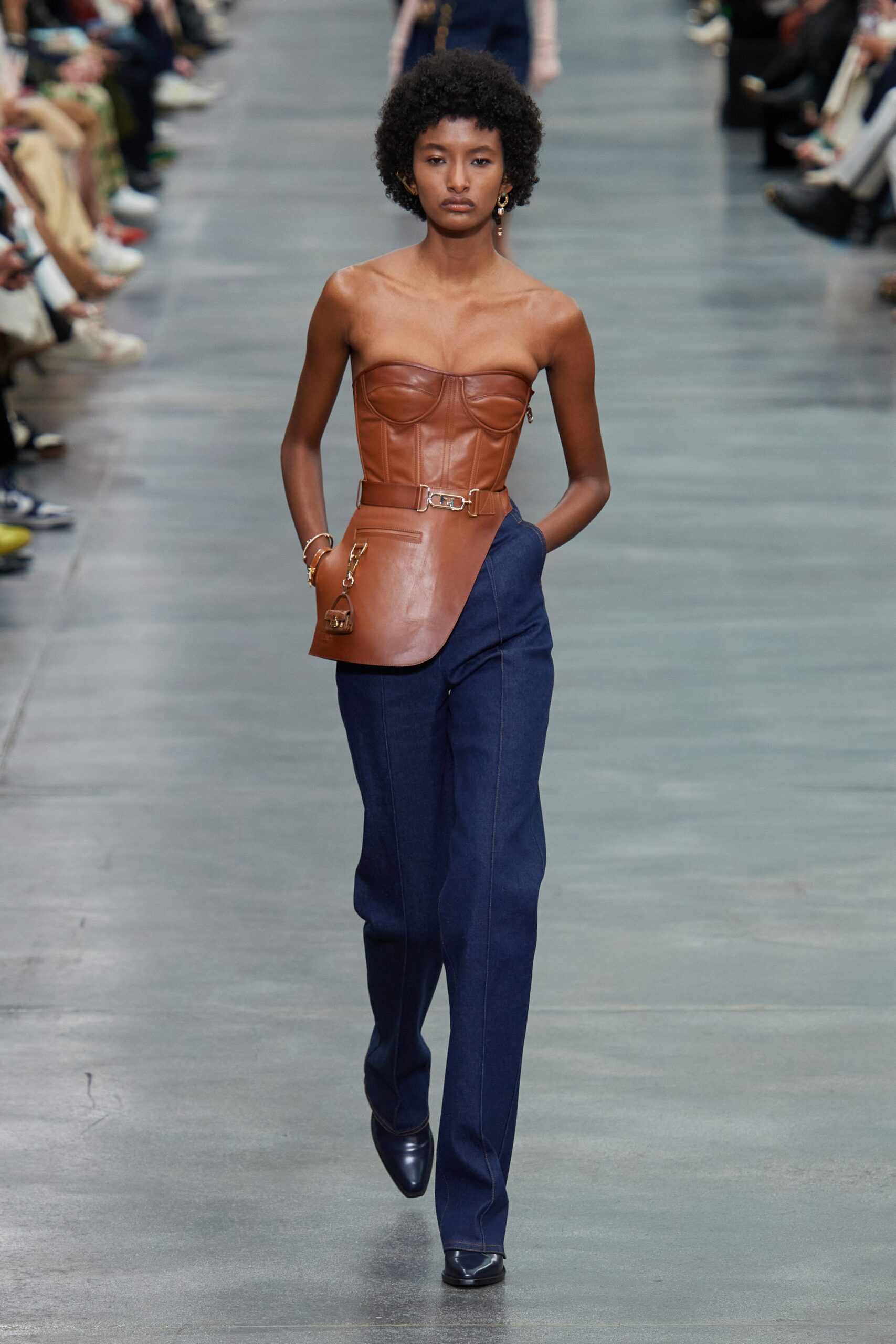Fendi F/W 22 Look 27