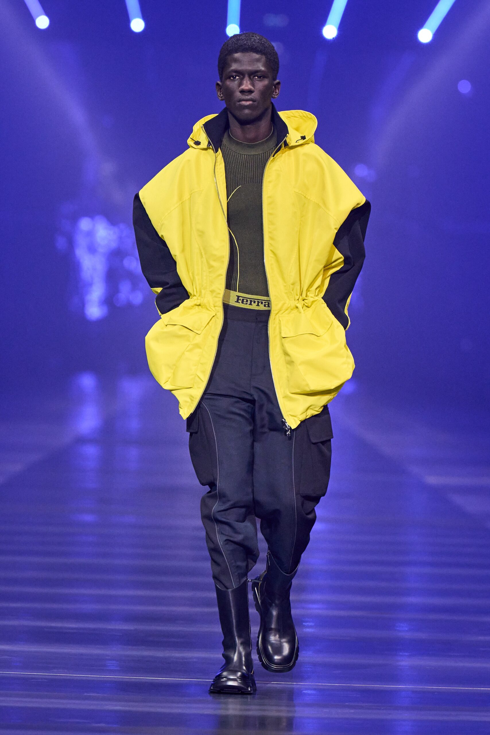 Ferrari F/W 22 Look 27