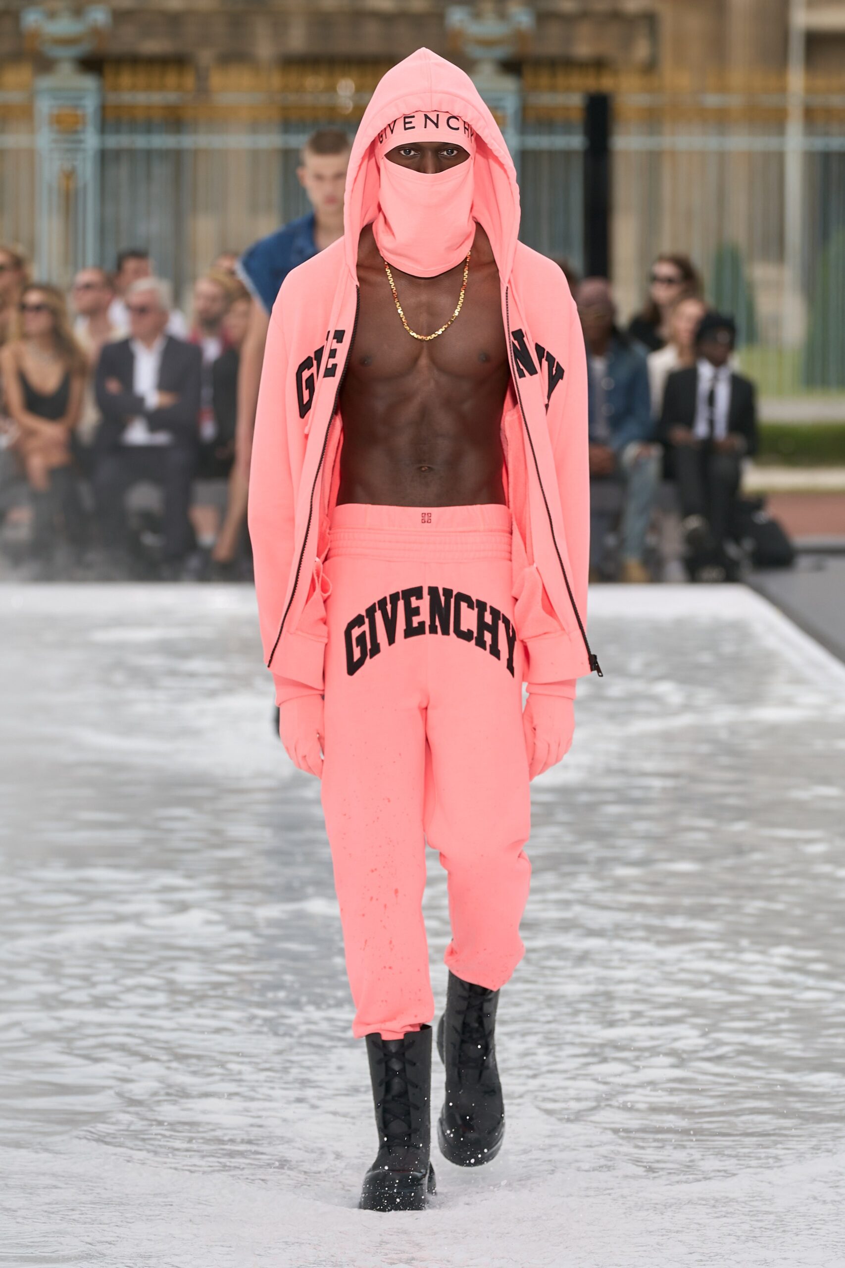 Givenchy S/S 23 Menswear Look 27