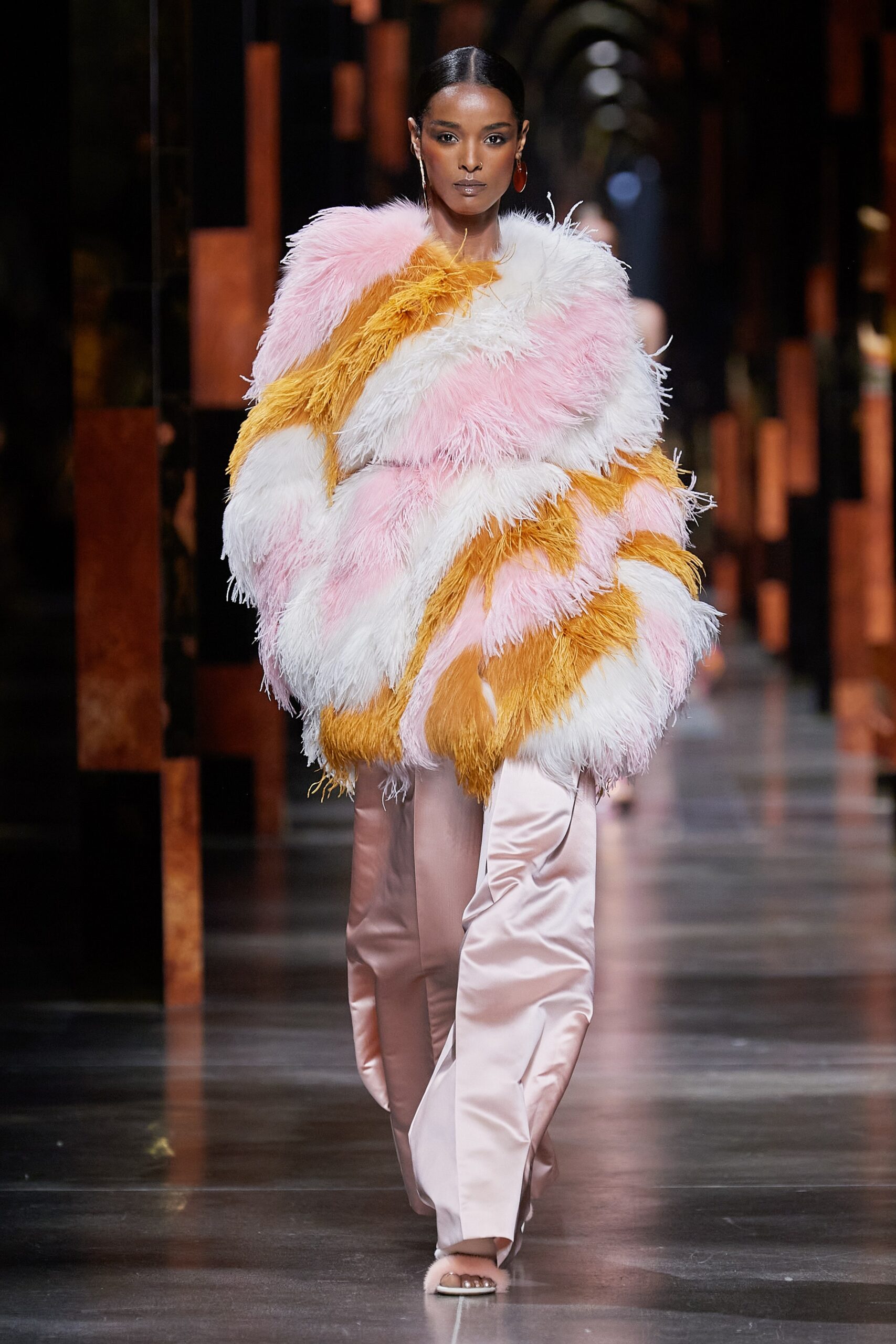 Fendi S/S 22 Look 28