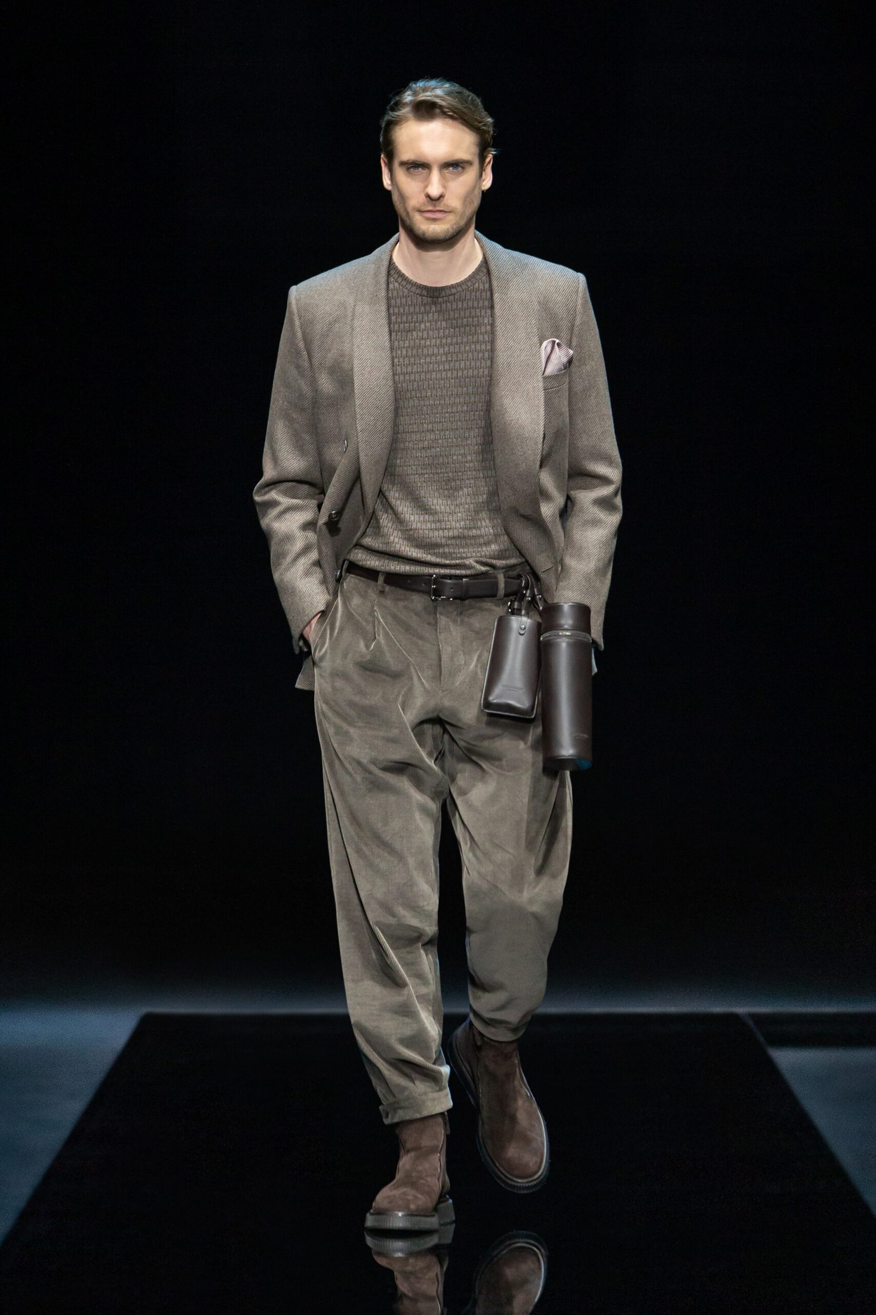 Giorgio Armani F/W 21 Menswear Look 28