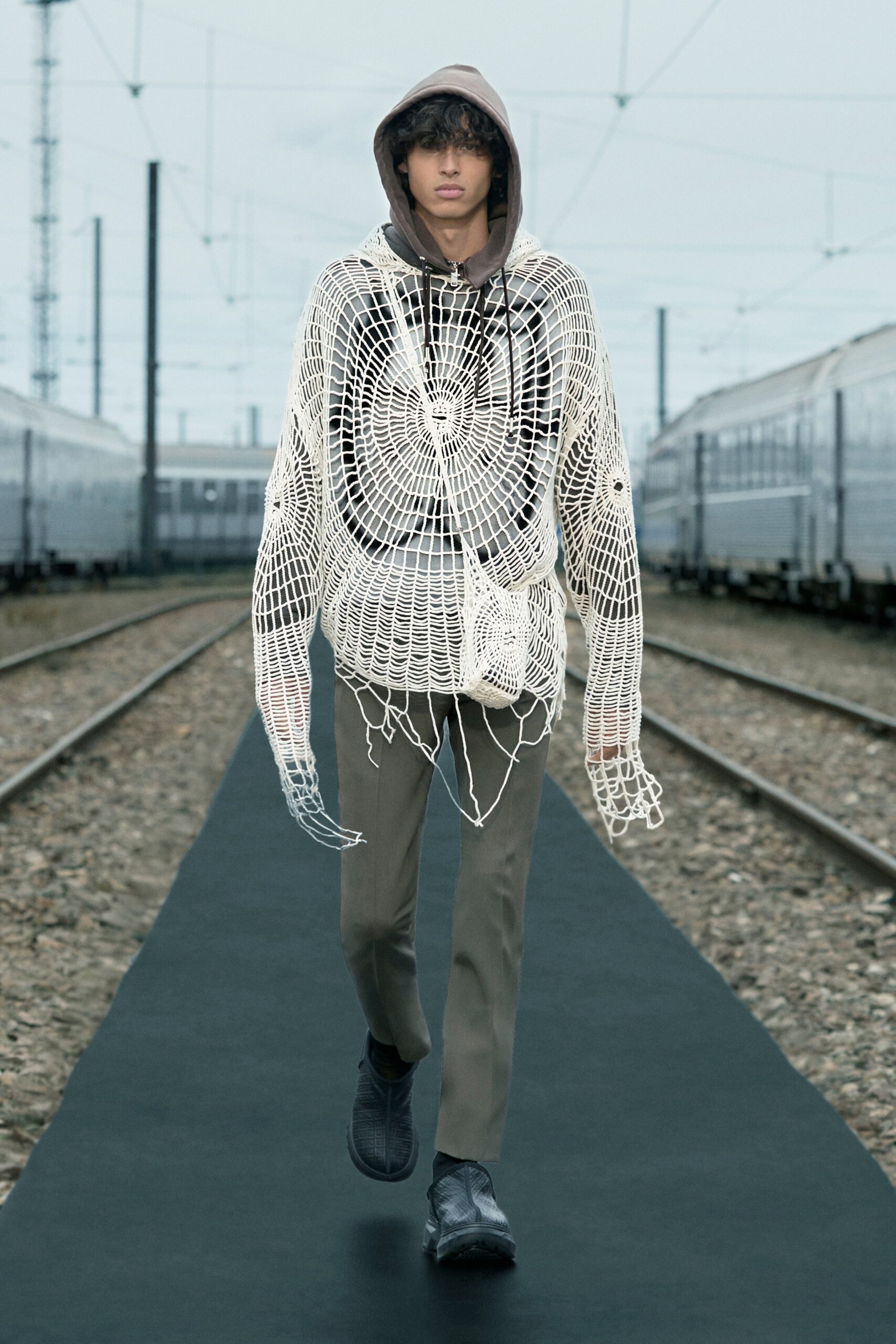Givenchy Resort 22 Look 28