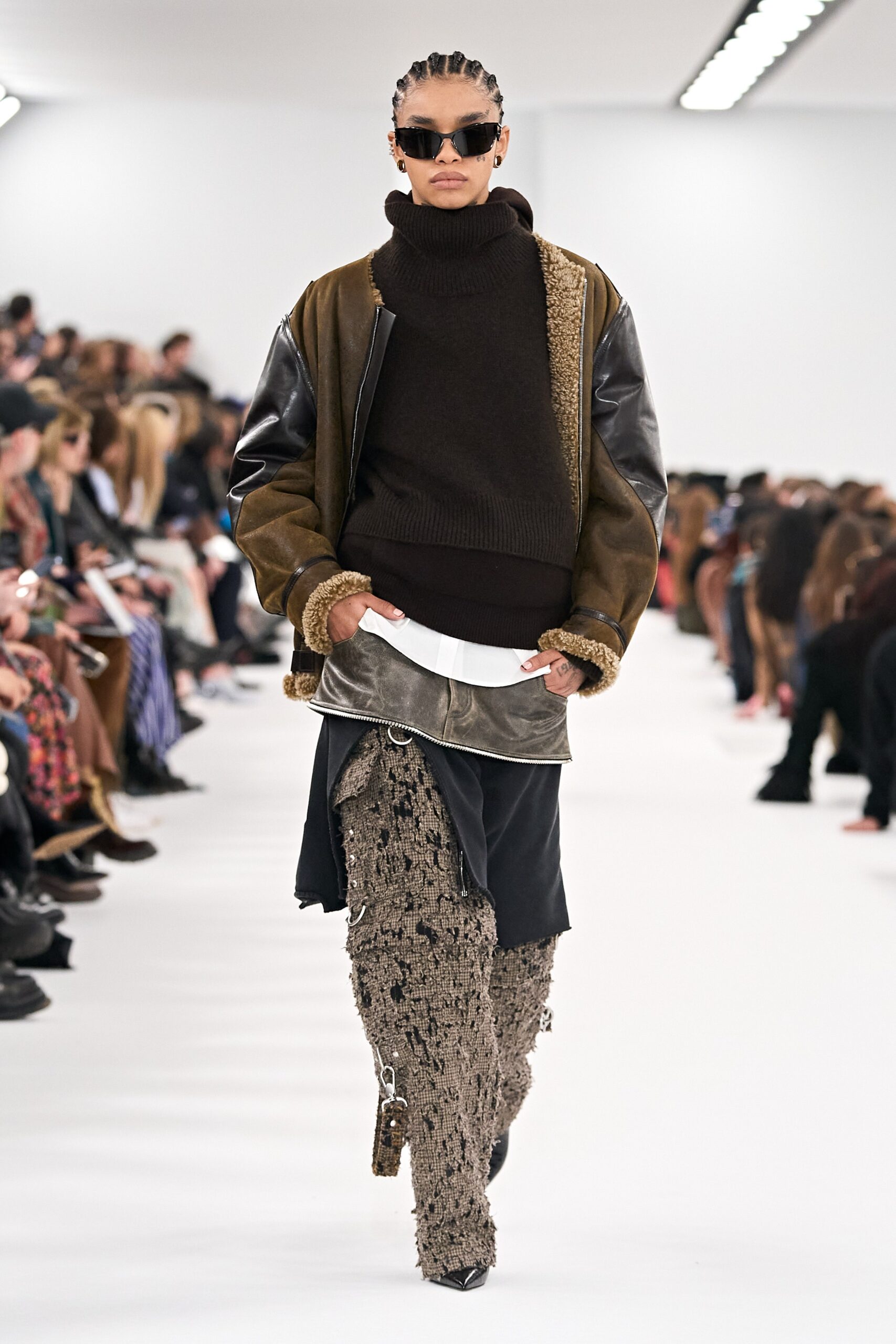 Givenchy F/W 23 Look 28