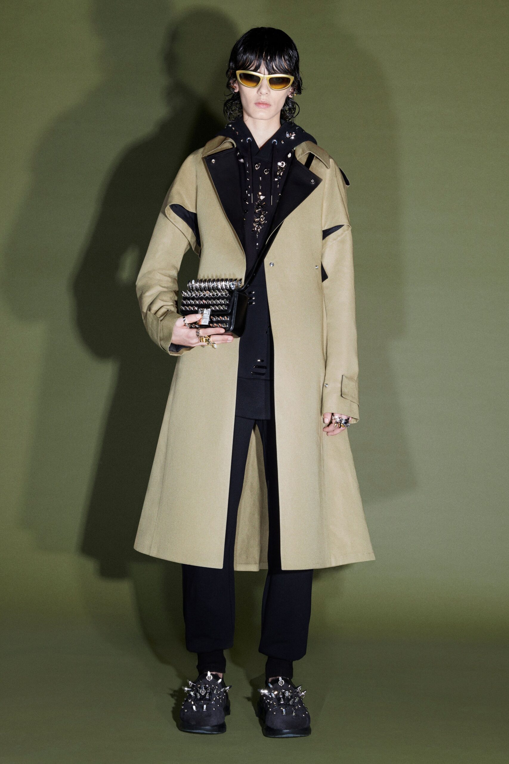 Givenchy F/W 21 Look 29