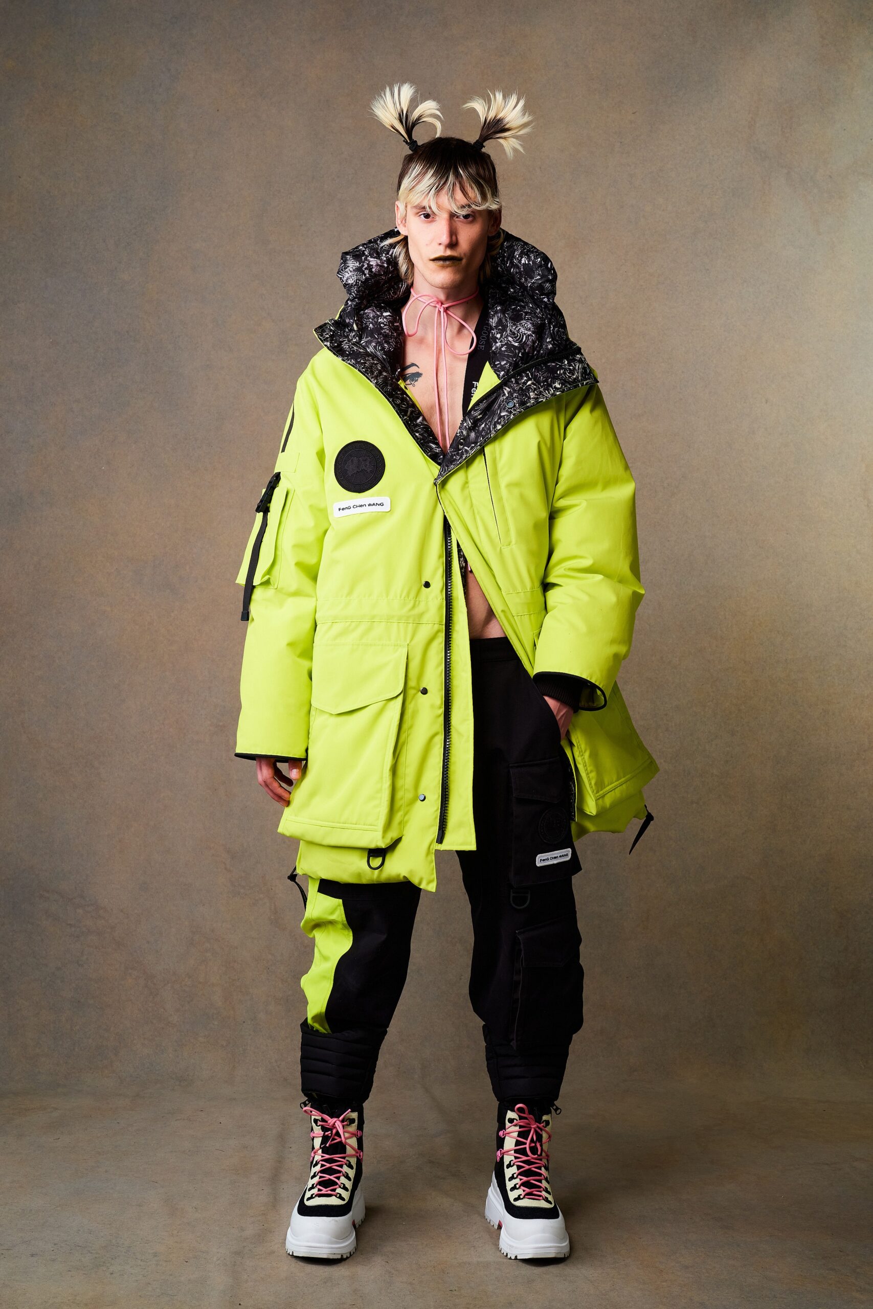 Feng Chen Wang S/S 23 Menswear Look 28