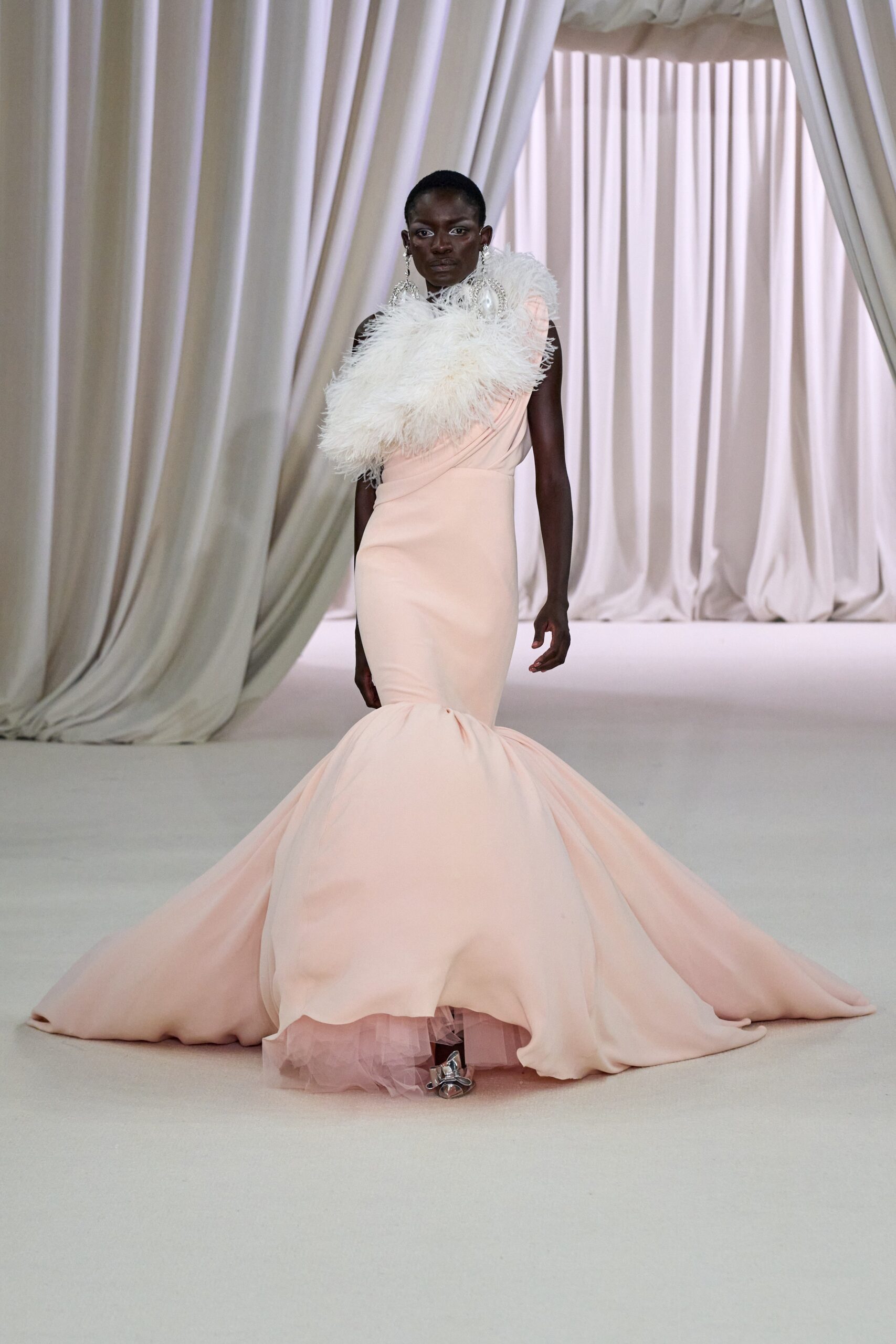 Giambattista Valli S/S 23 Couture Look 29