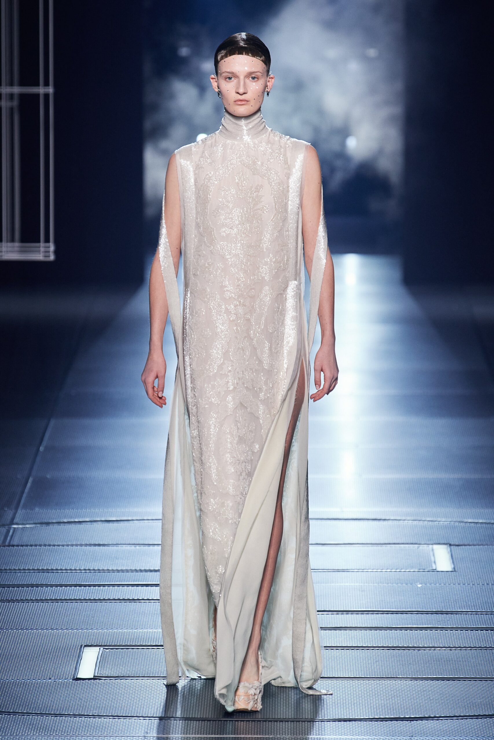 Fendi S/S 22 Couture Look 30