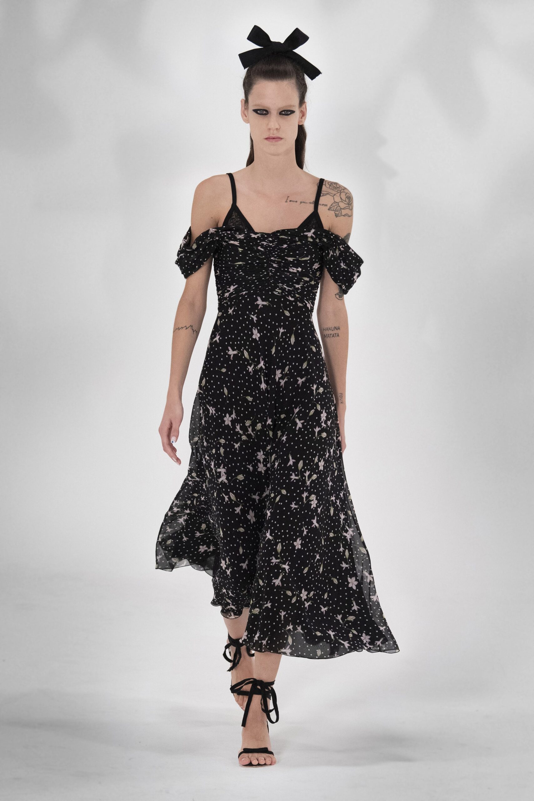 Giambattista Valli S/S 21 Look 30