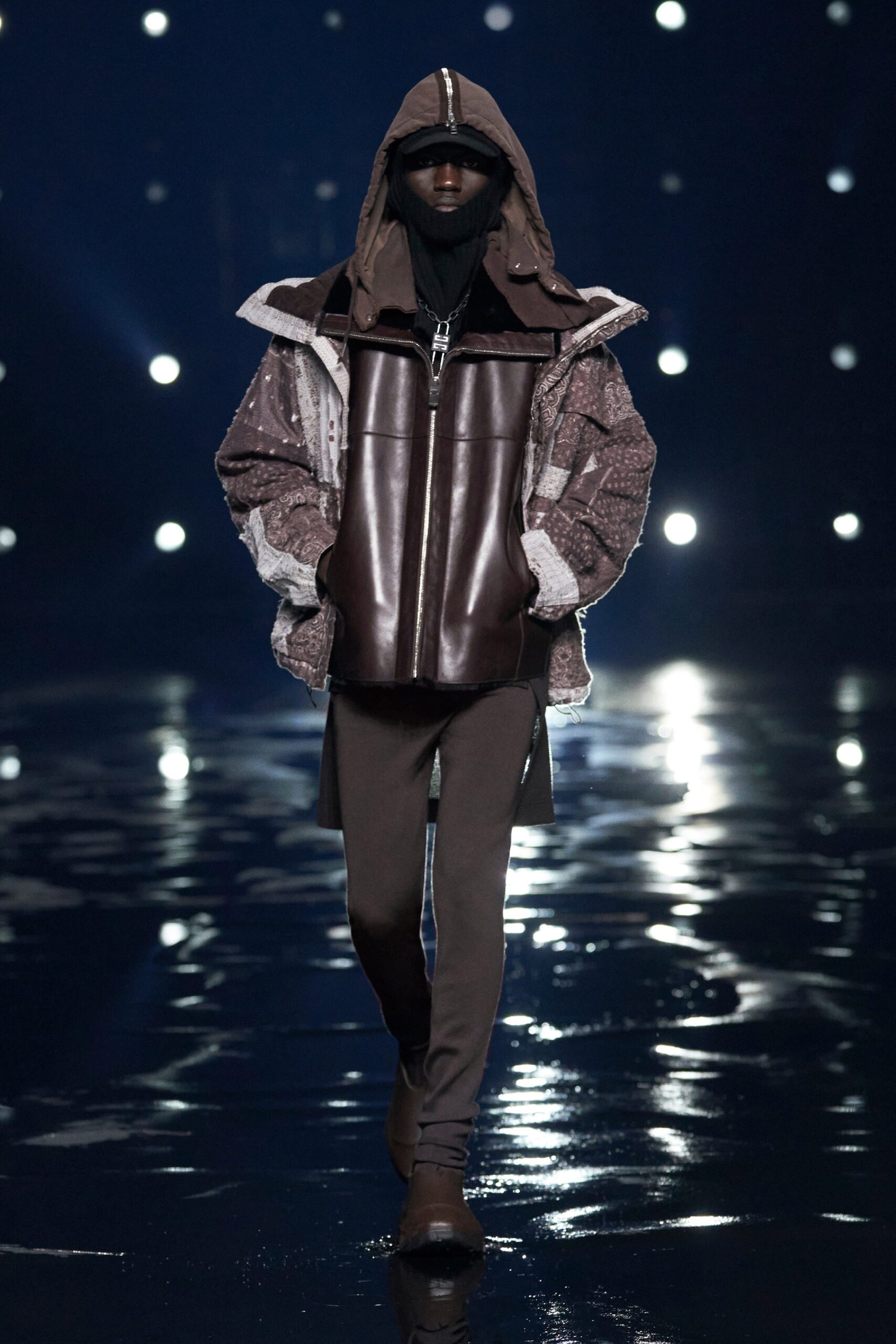 Givenchy F/W 21 Look 30