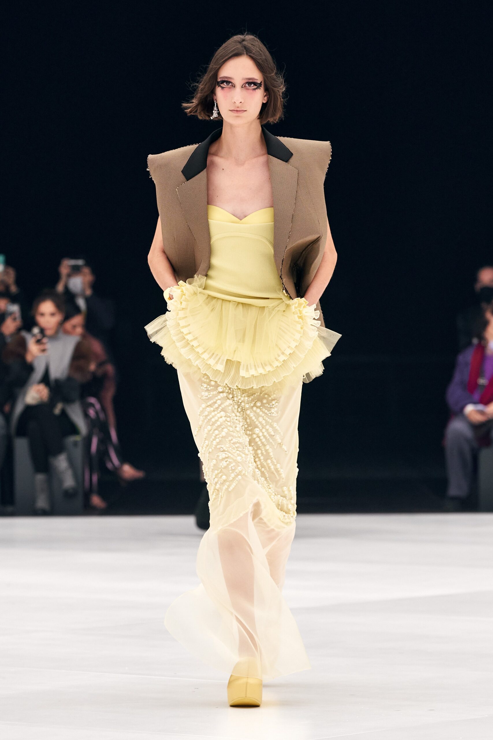 Givenchy S/S 22 Look 30